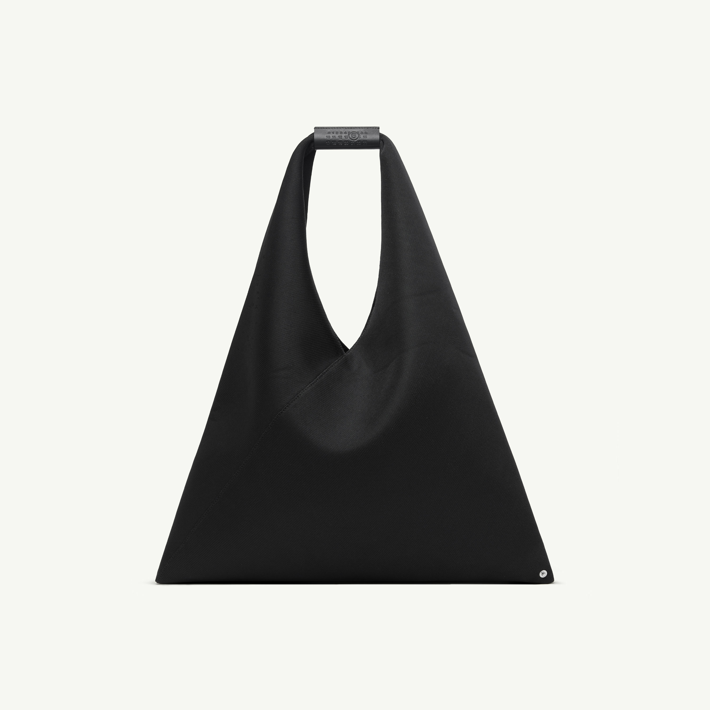 S54WD0039_P6414_T8013_shopping