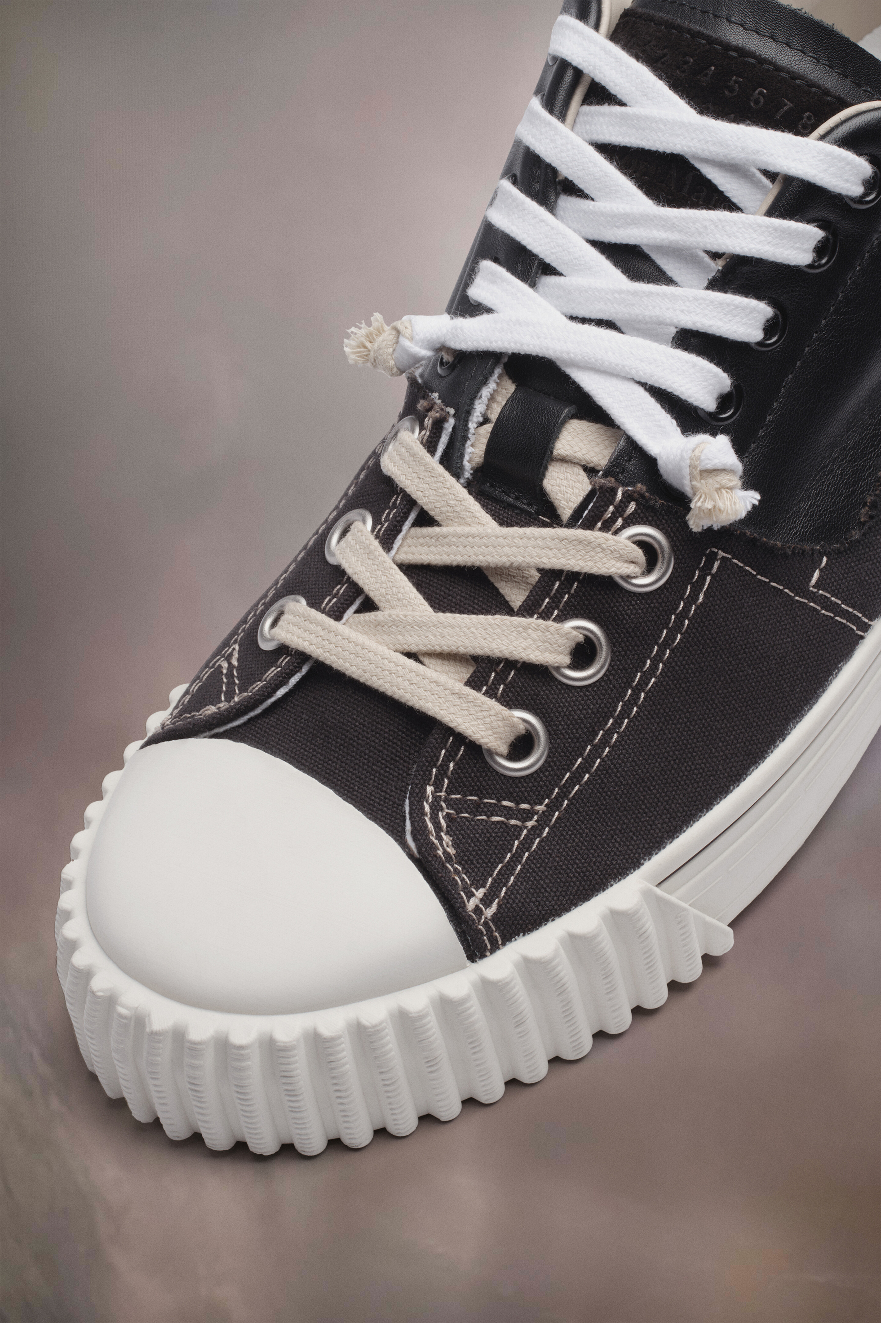 Maison Margiela ニューエボリューション 40 Maison Margiela New Evolution Black Men's - S57WS0391 P5063