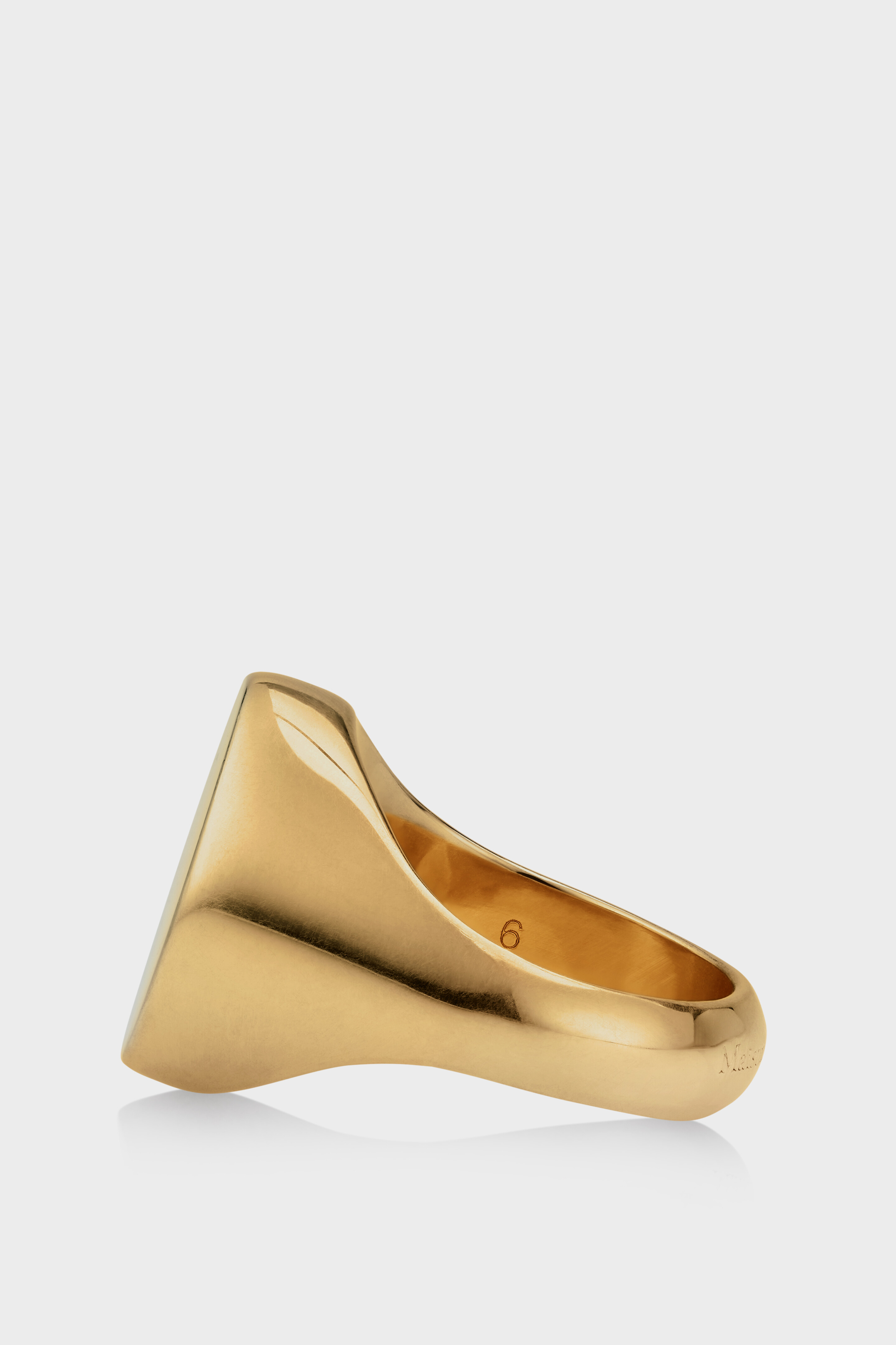 Oval Chevaliere ring