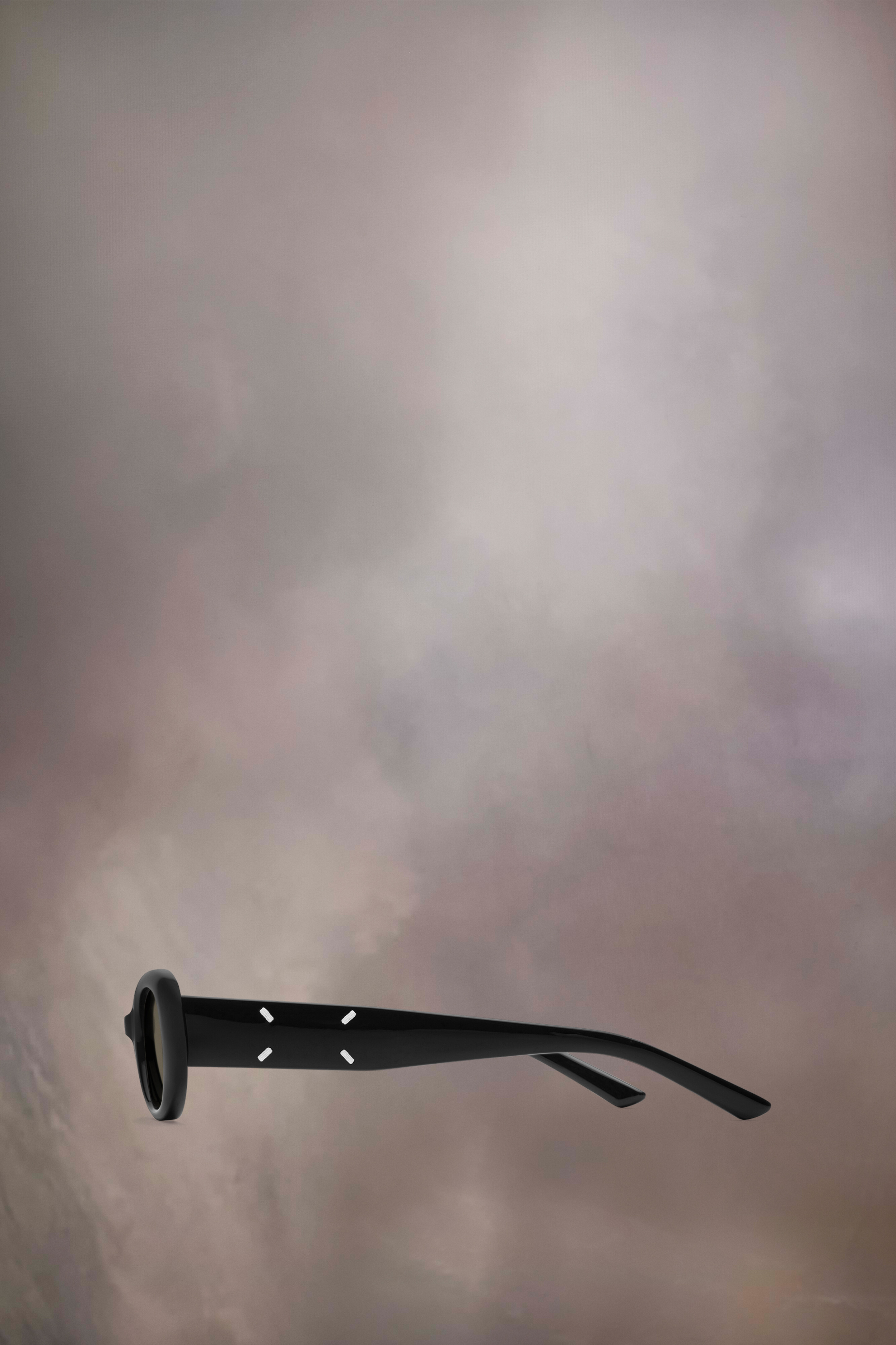 Oval Black Sunglasses x Gentle Monster​ | Maison Margiela
