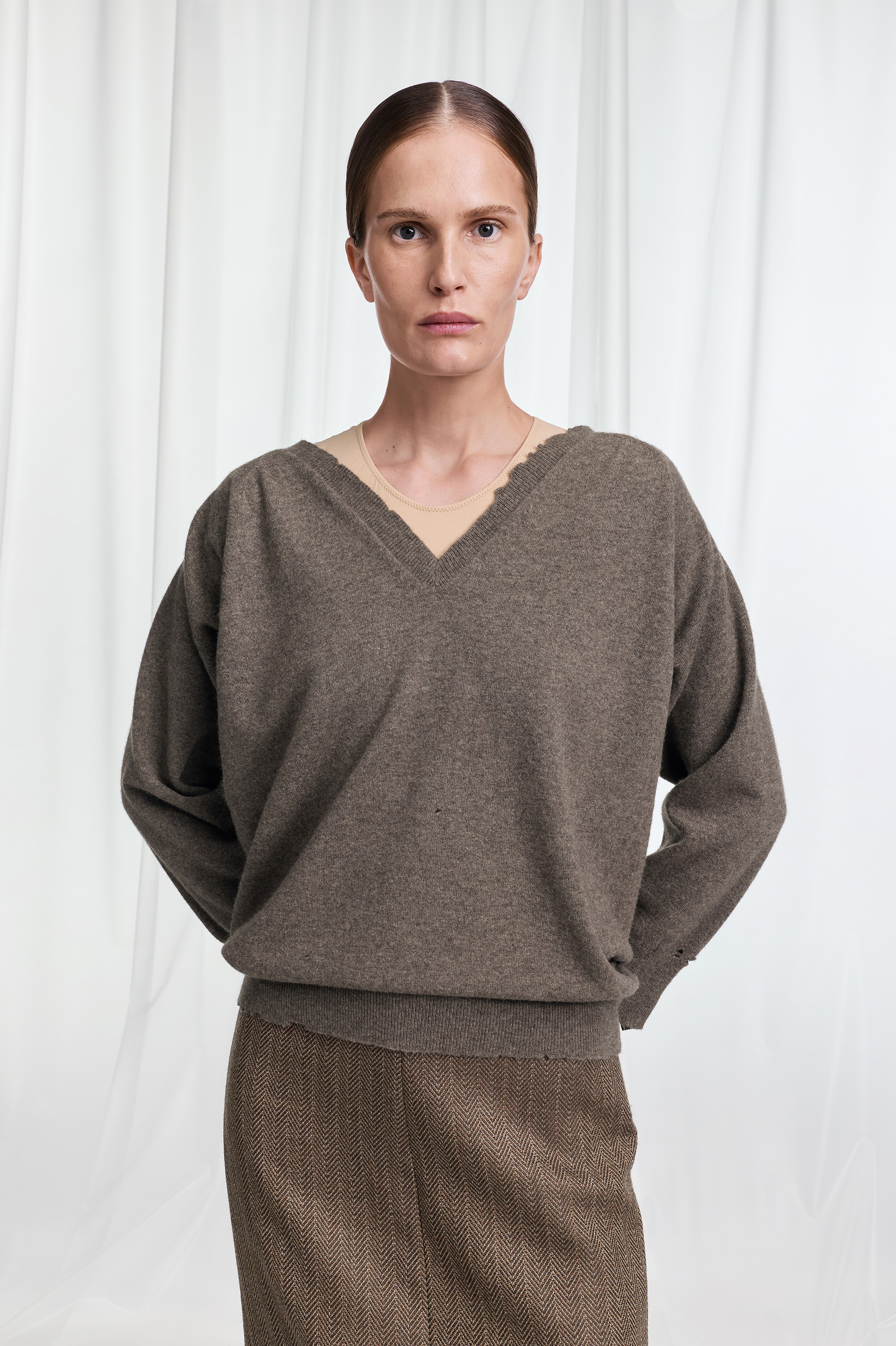 Maison Margiela リブド・イン ドレープ Vネックセーター