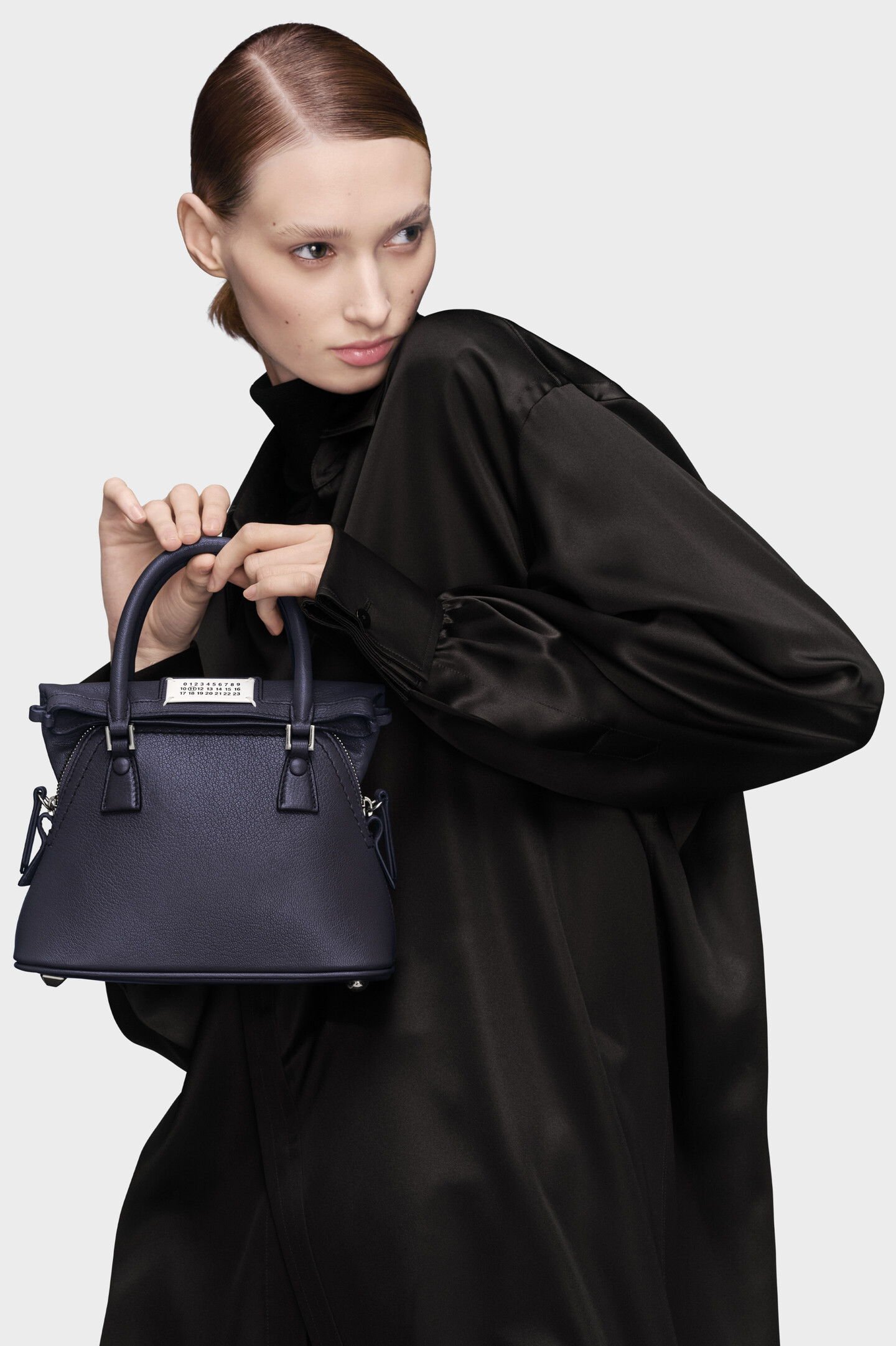 お値下げ適用済み✅Maison Margiela 5AC マイクロ ハンドバッグ メゾンマルジェラ Maison Margiela ハンドバッグ 5AC マイクロ (Maison