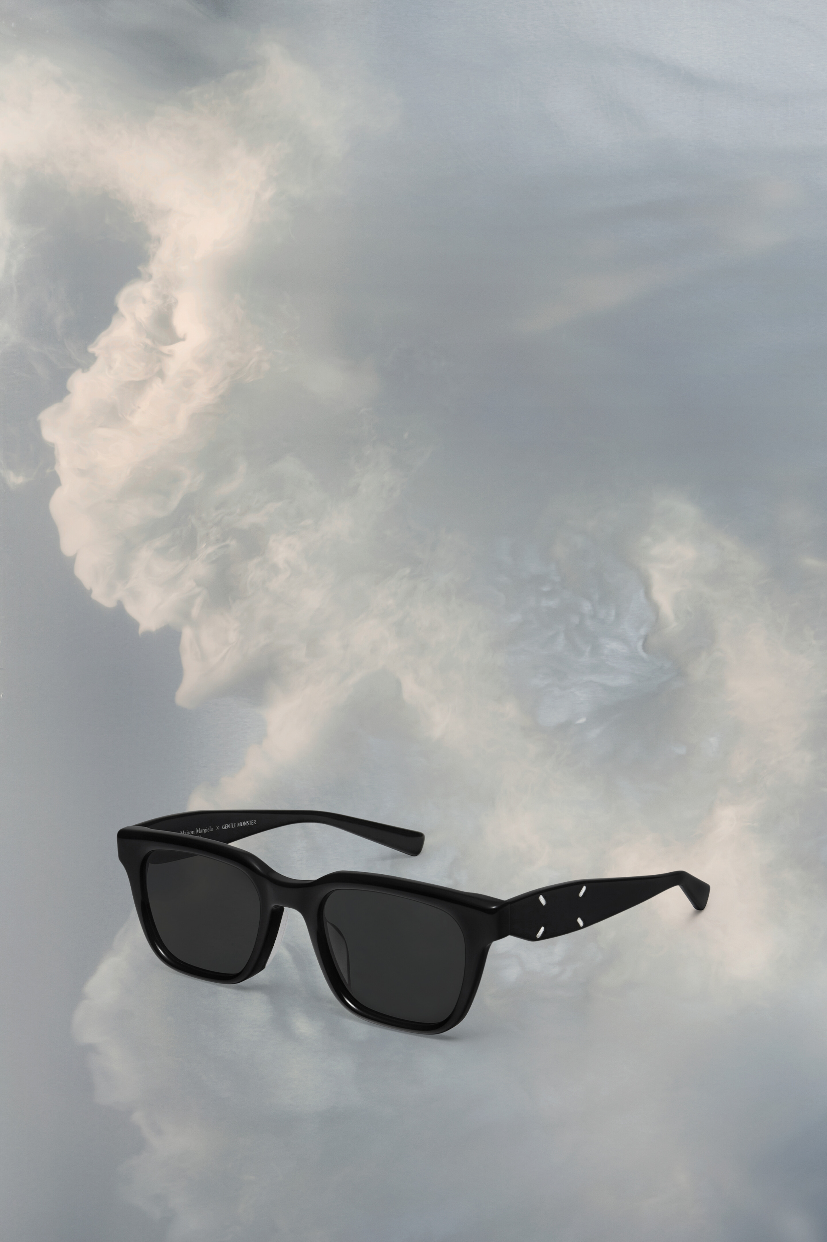 Black MM X Gentle Monster MM110 | Maison Margiela Official