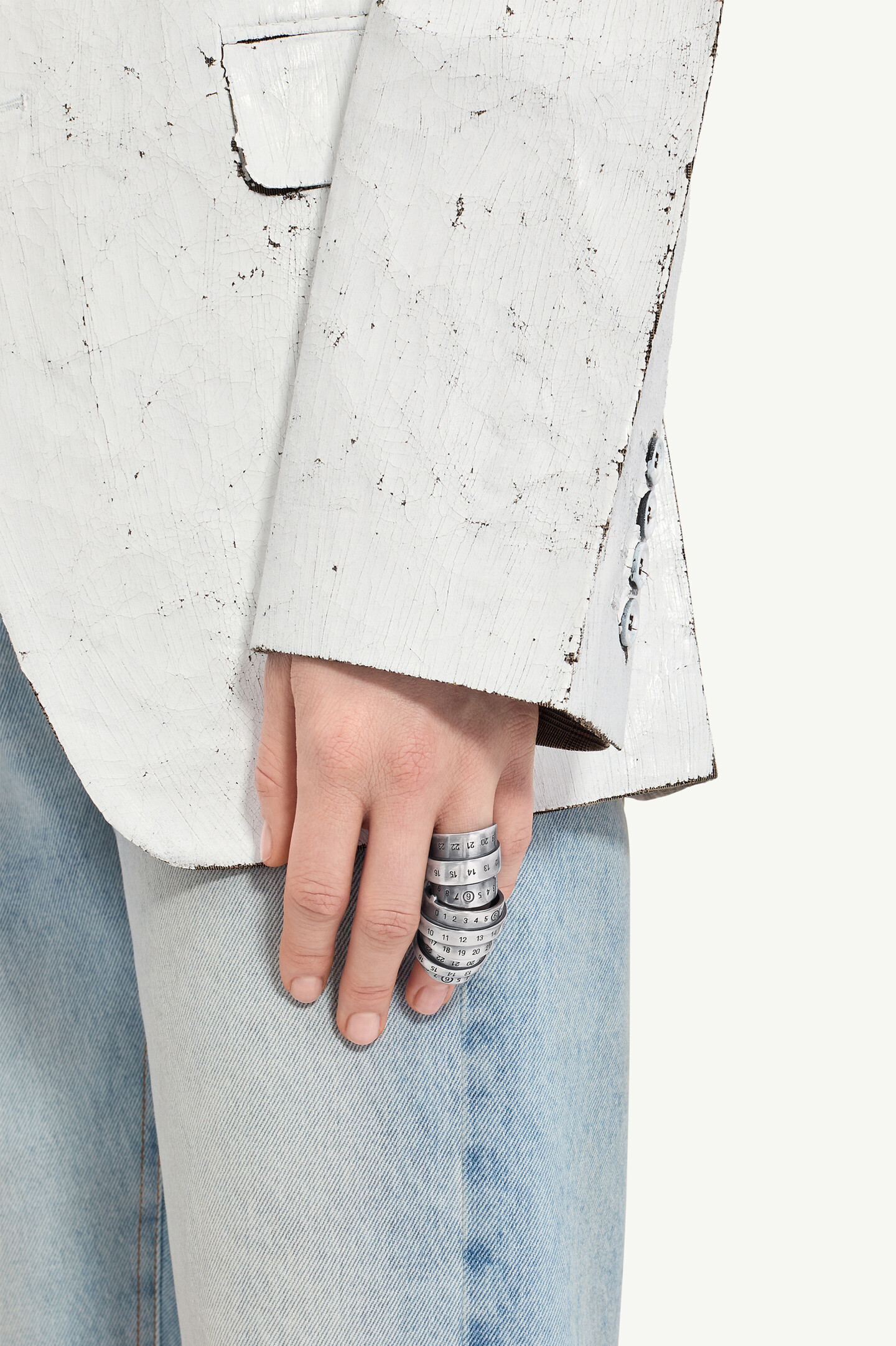 Minimal logo 4mm ring