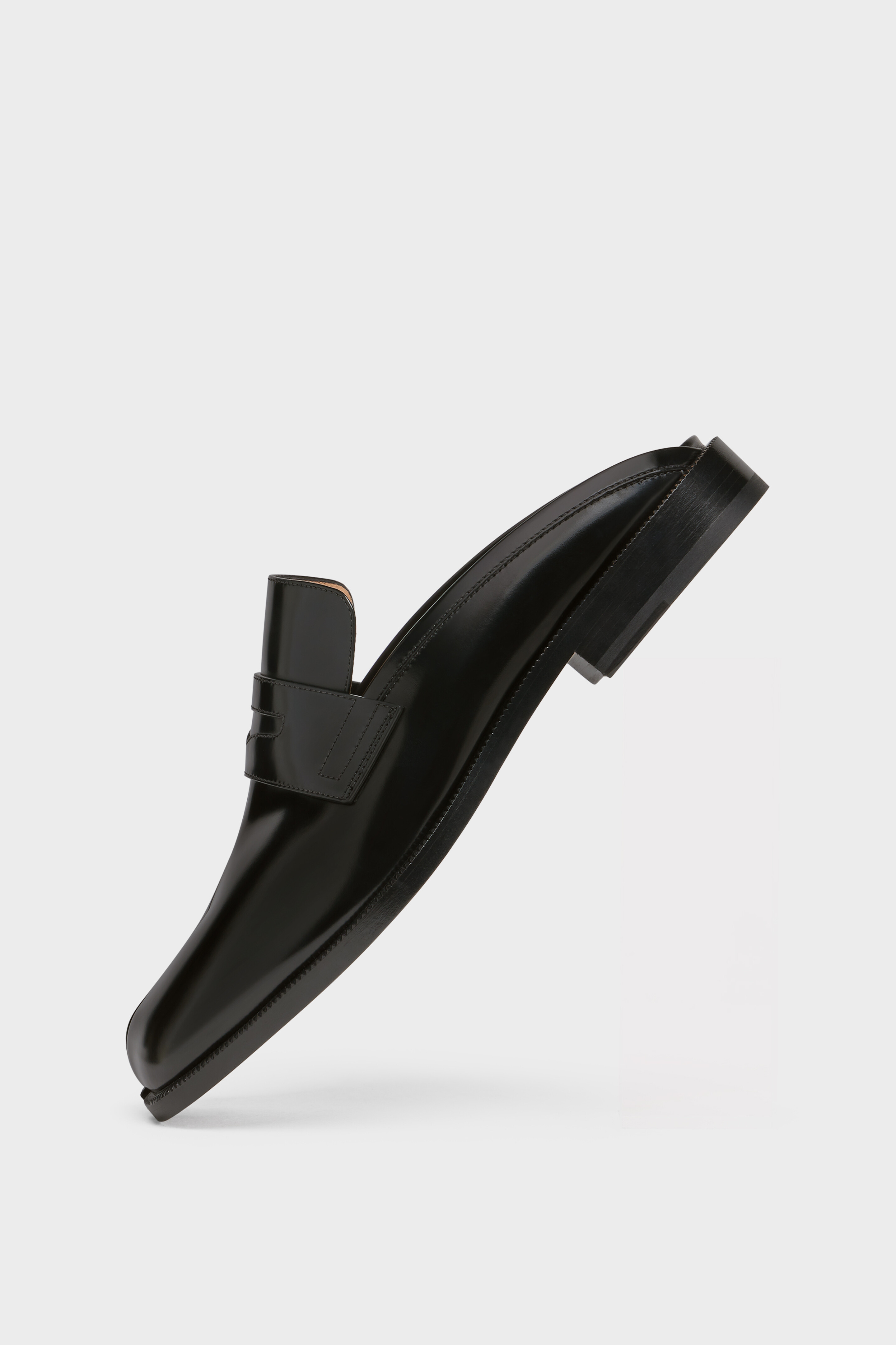 Men's Black Leather Tabi City Loafer Mules | Maison Margiela
