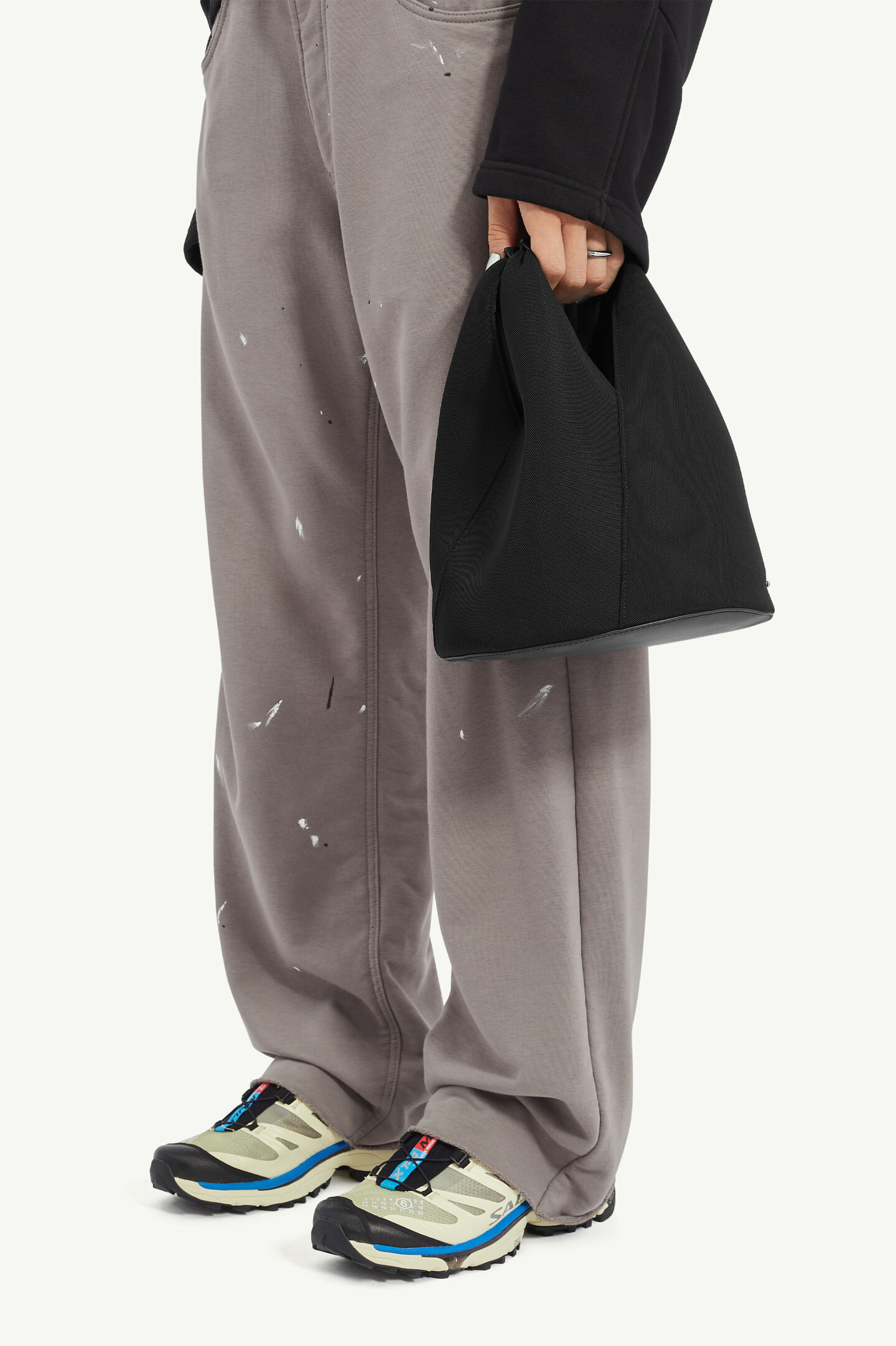 【値引き可能】Maison Margiela LARGE BUCKET BAG Maison Margiela 5AC Drawstring Leather Bucket Bag | Grey