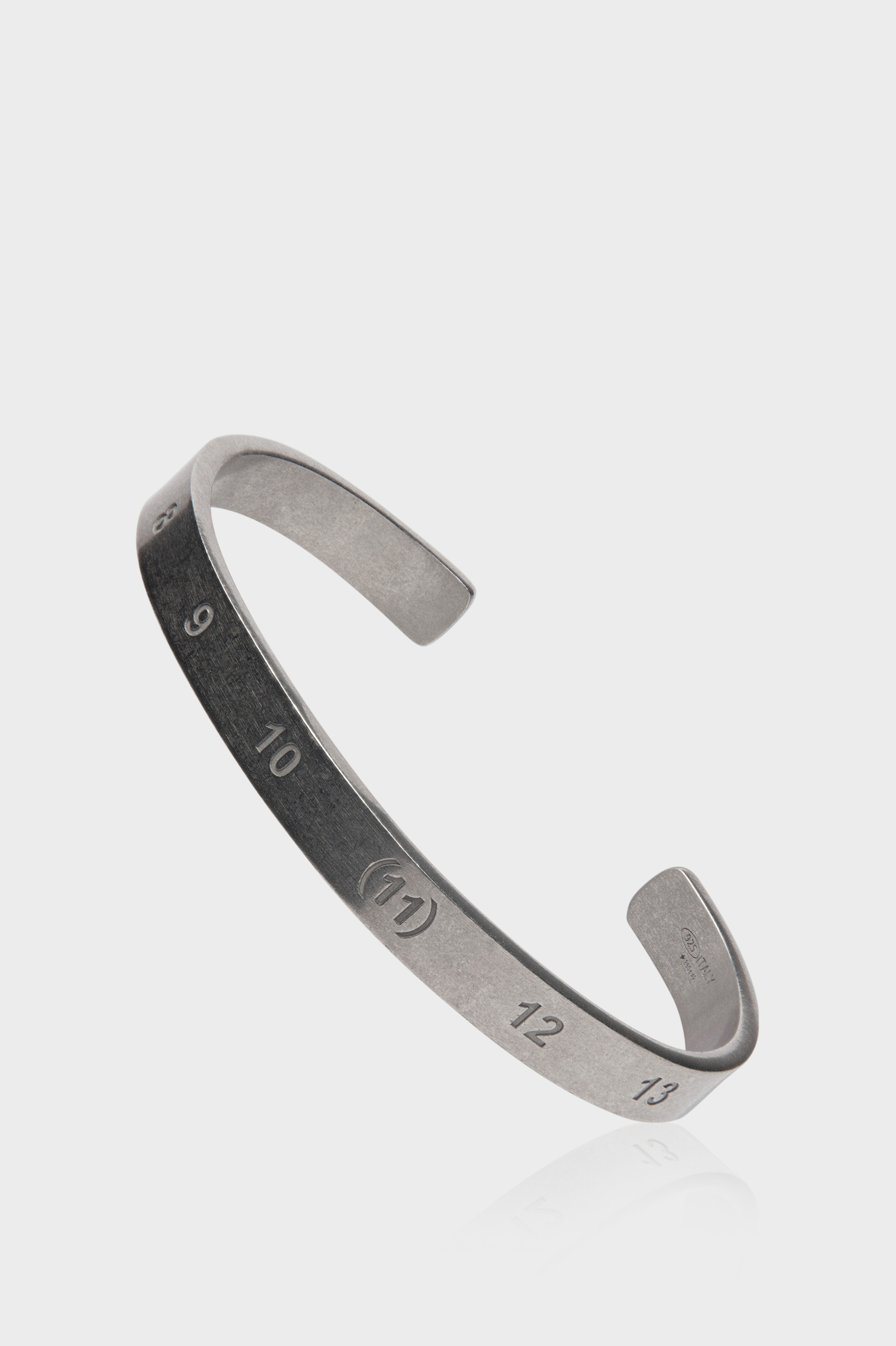 Numeric Cuff