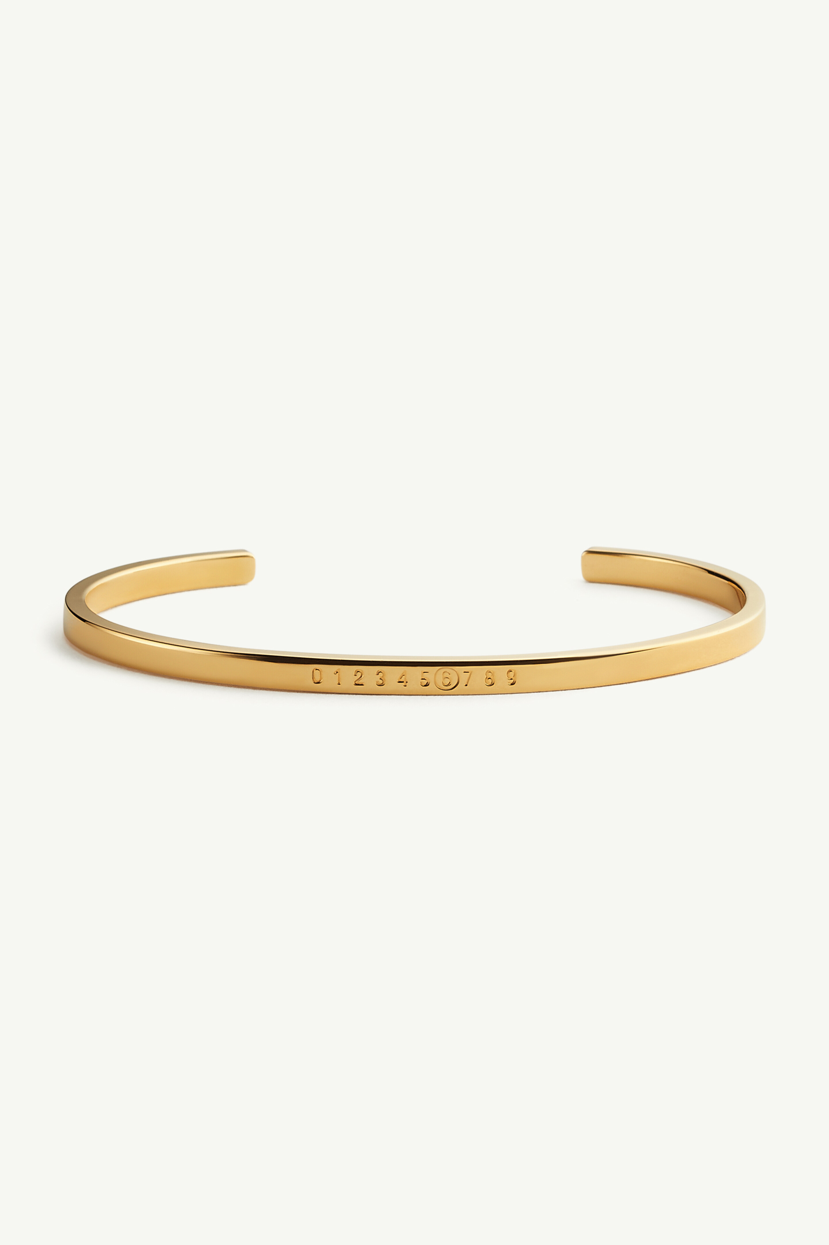 Armreif mit minimalistischer Numeric Signature