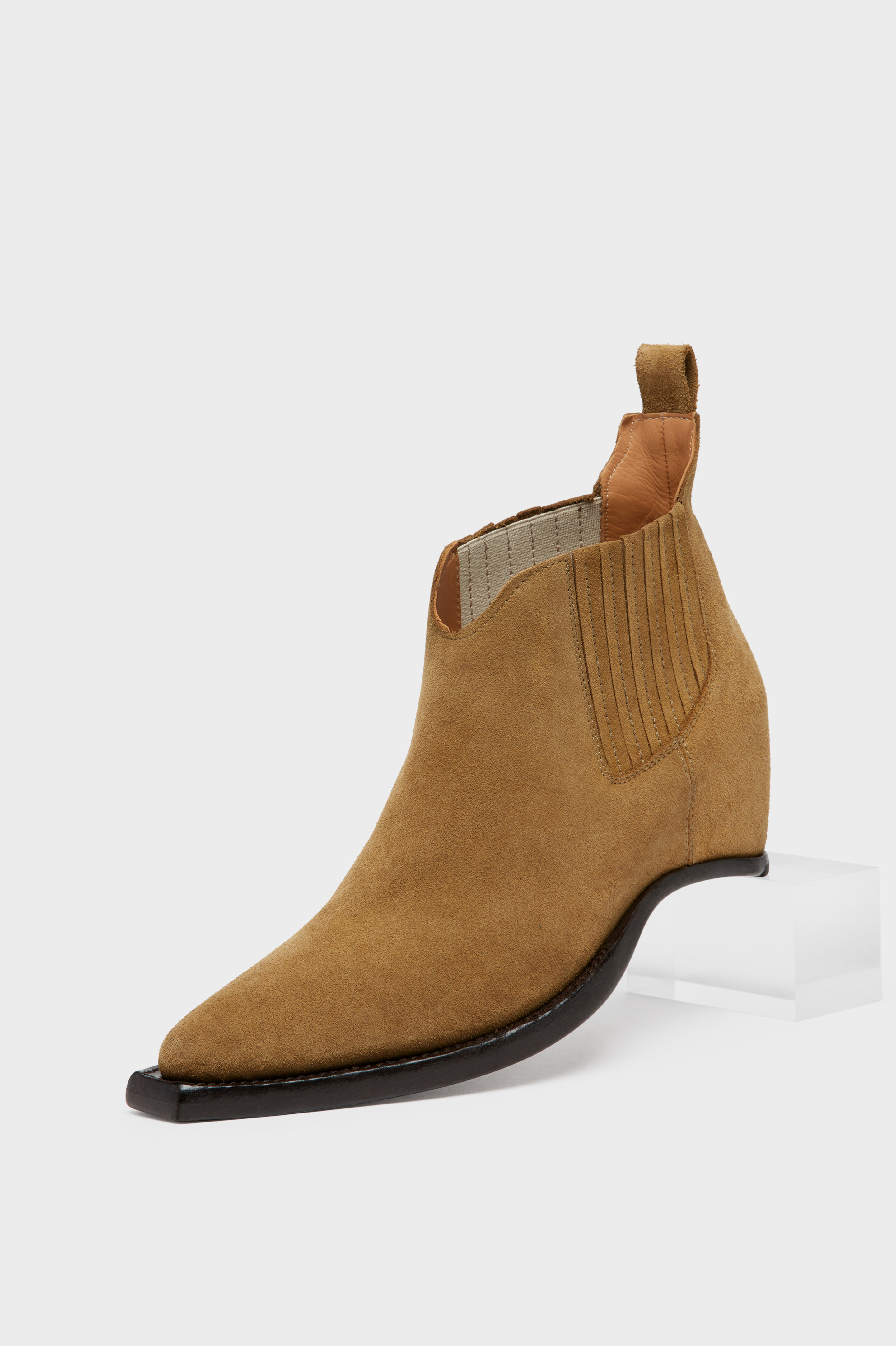 Heel-less Western Chelsea Boots