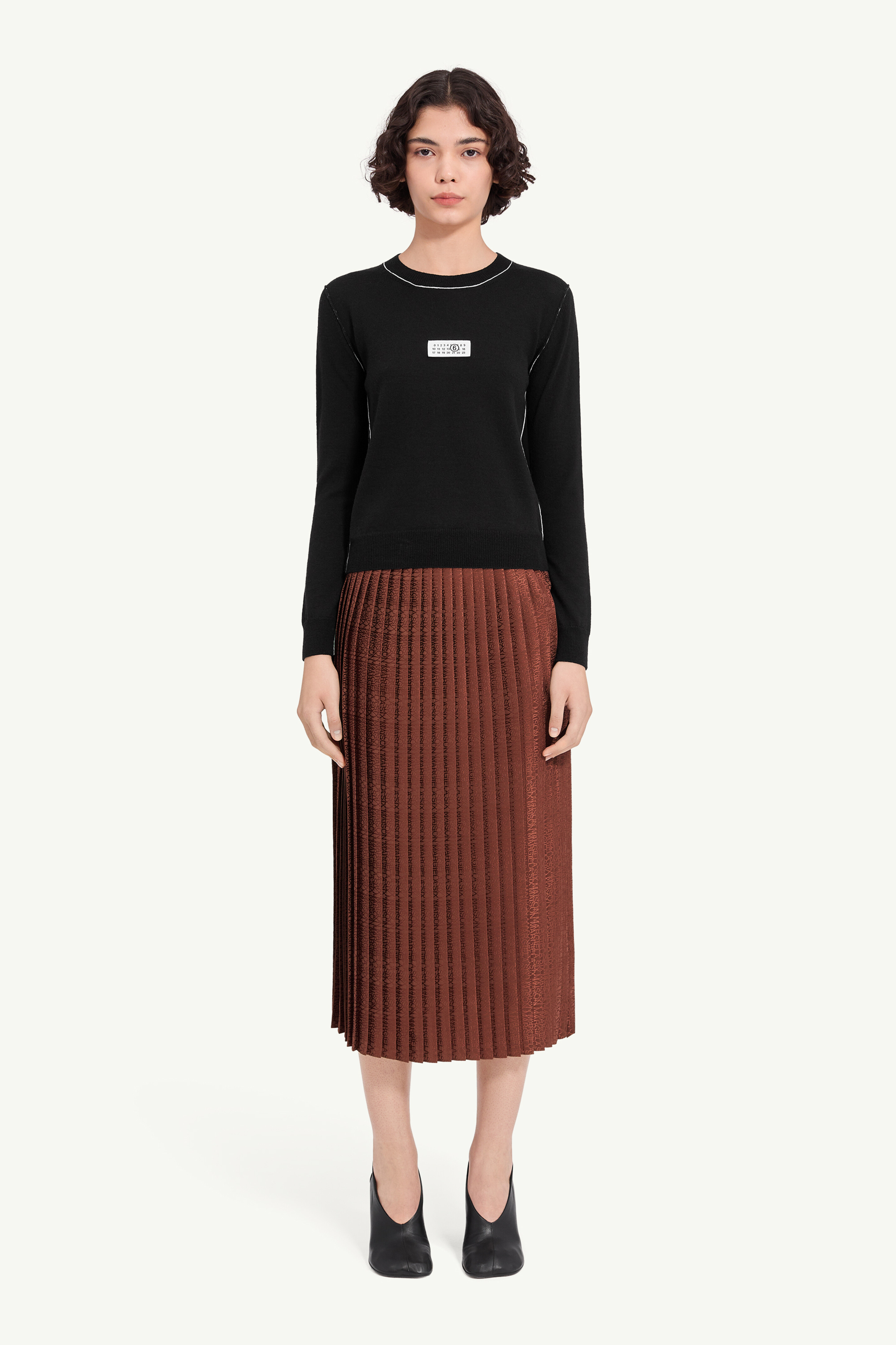 Contrast-trimmed wool blend knit jumper
