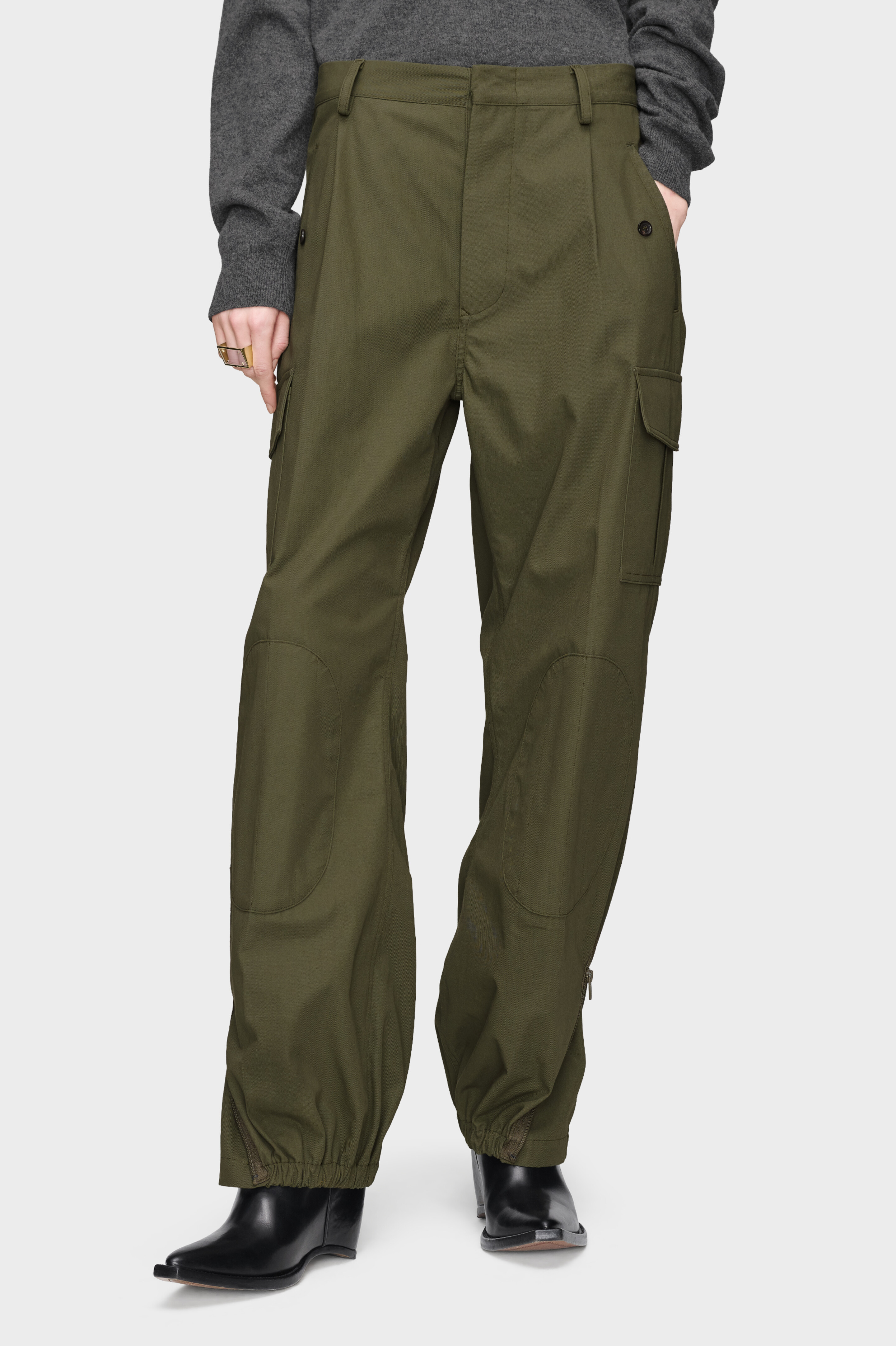 Maison Margiela ドローコード スラックス カーキ Olive Cotton Cargo Trousers | Maison Margiela Official