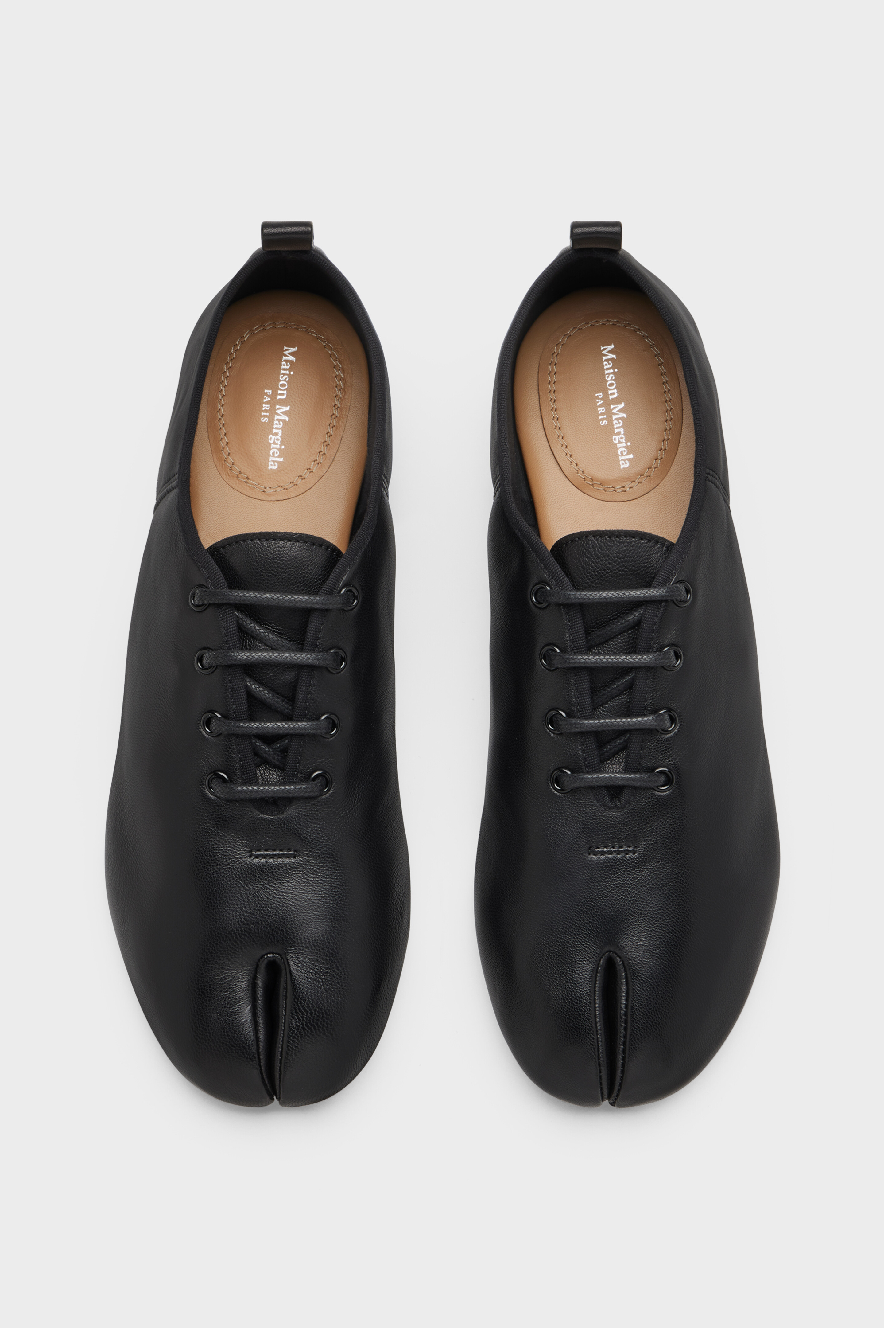 メゾンマルジェラ　タビ　ジャズ　2026ss新作 Black Tabi Jazz Lace-up | Maison Margiela Official