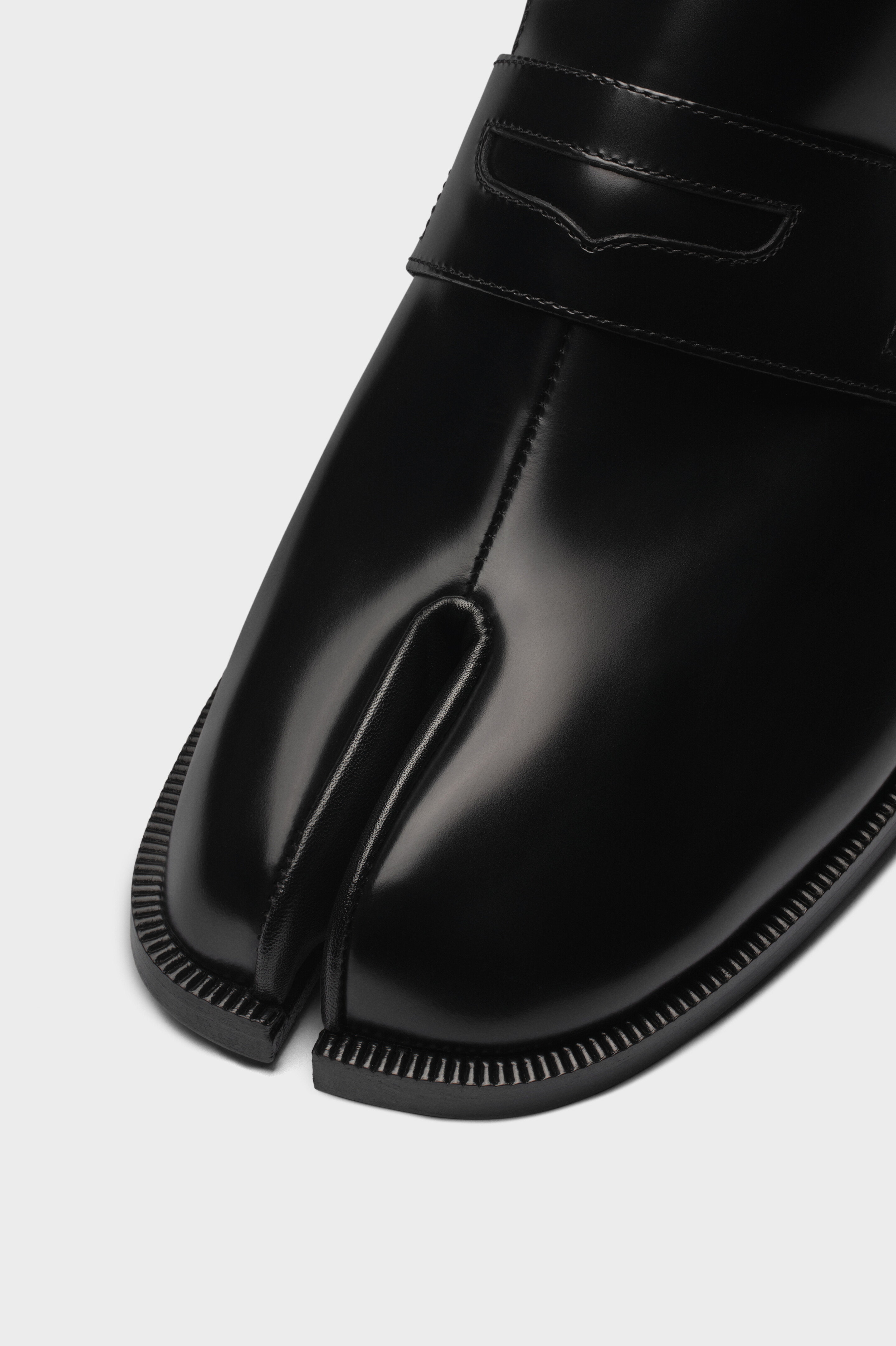 Black Calf Leather Tabi Loafer | Maison Margiela