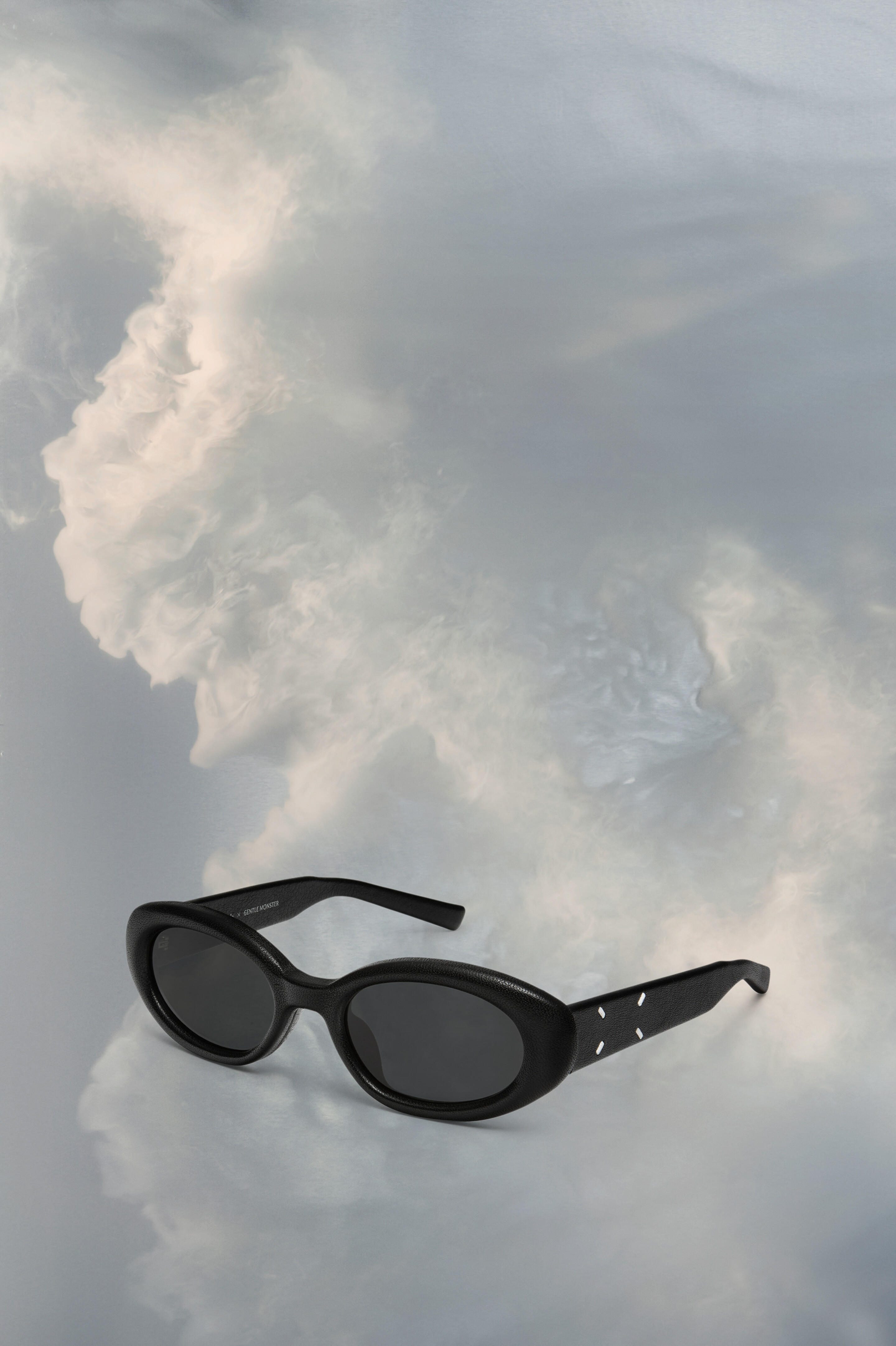 Sunglasses MM X Gentle Monster MM107 LEATHER | Maison Margiela