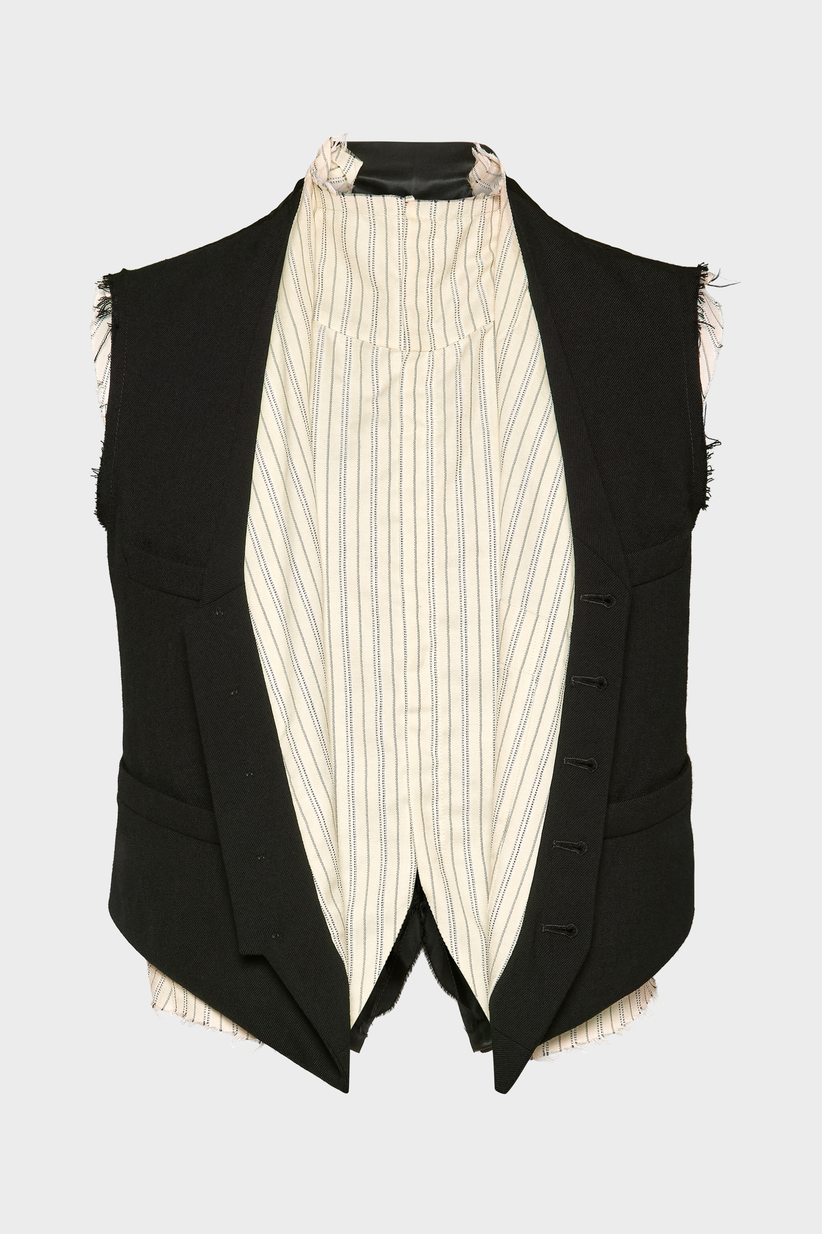 Anonymity of the lining waistcoat