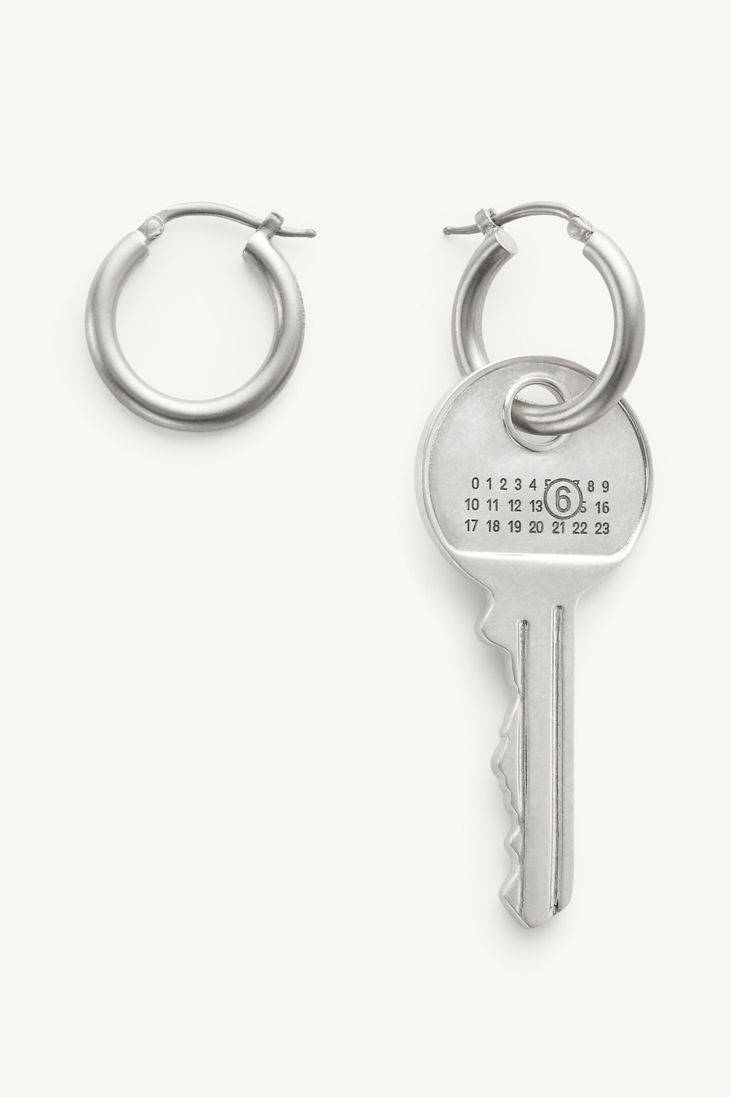 Gray Key earrings | MM6 Official