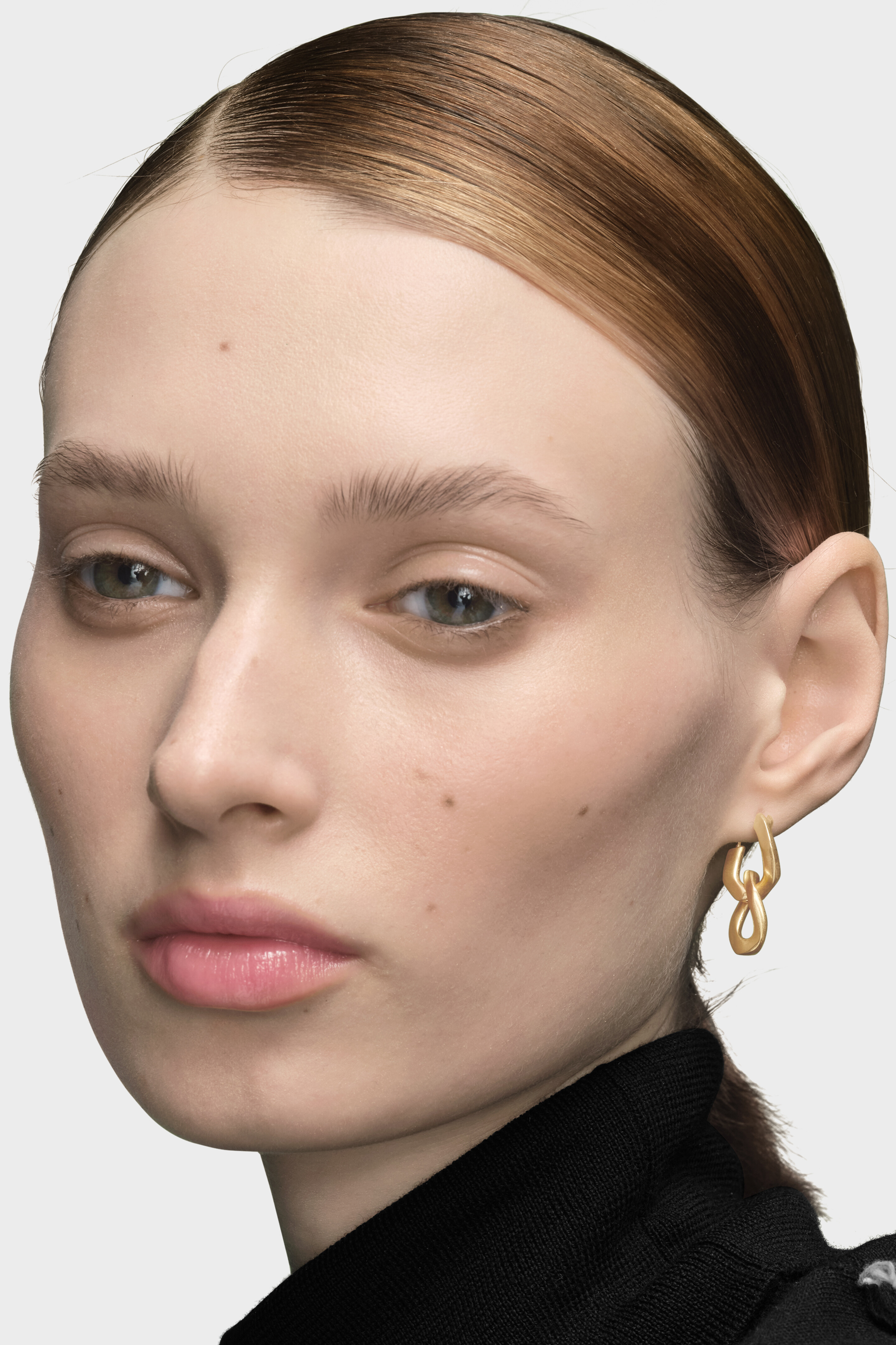 Maison Margiela マイヨン ピアス ダブルカーブリンク マイヨン ピアス ダブルカーブリンク イエロー | Maison Margiela公式
