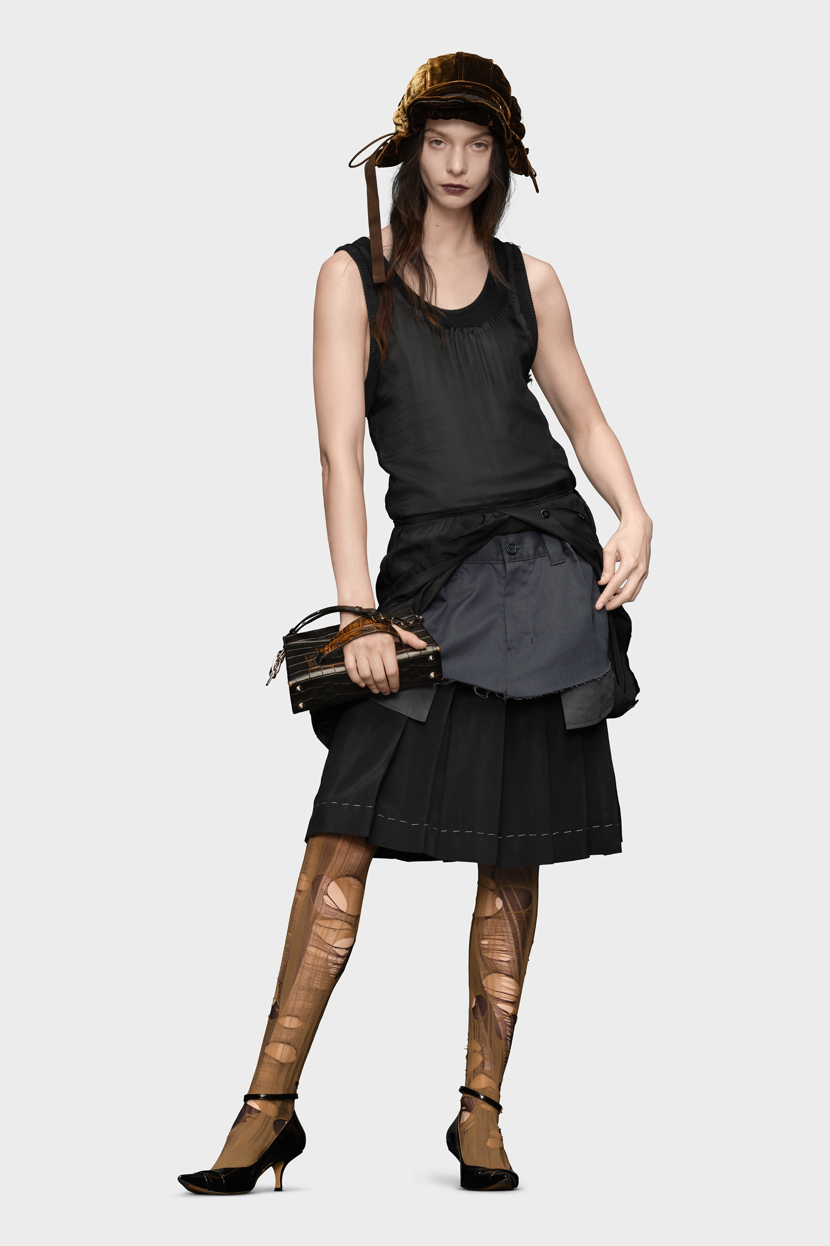 Anonymity of the lining dress