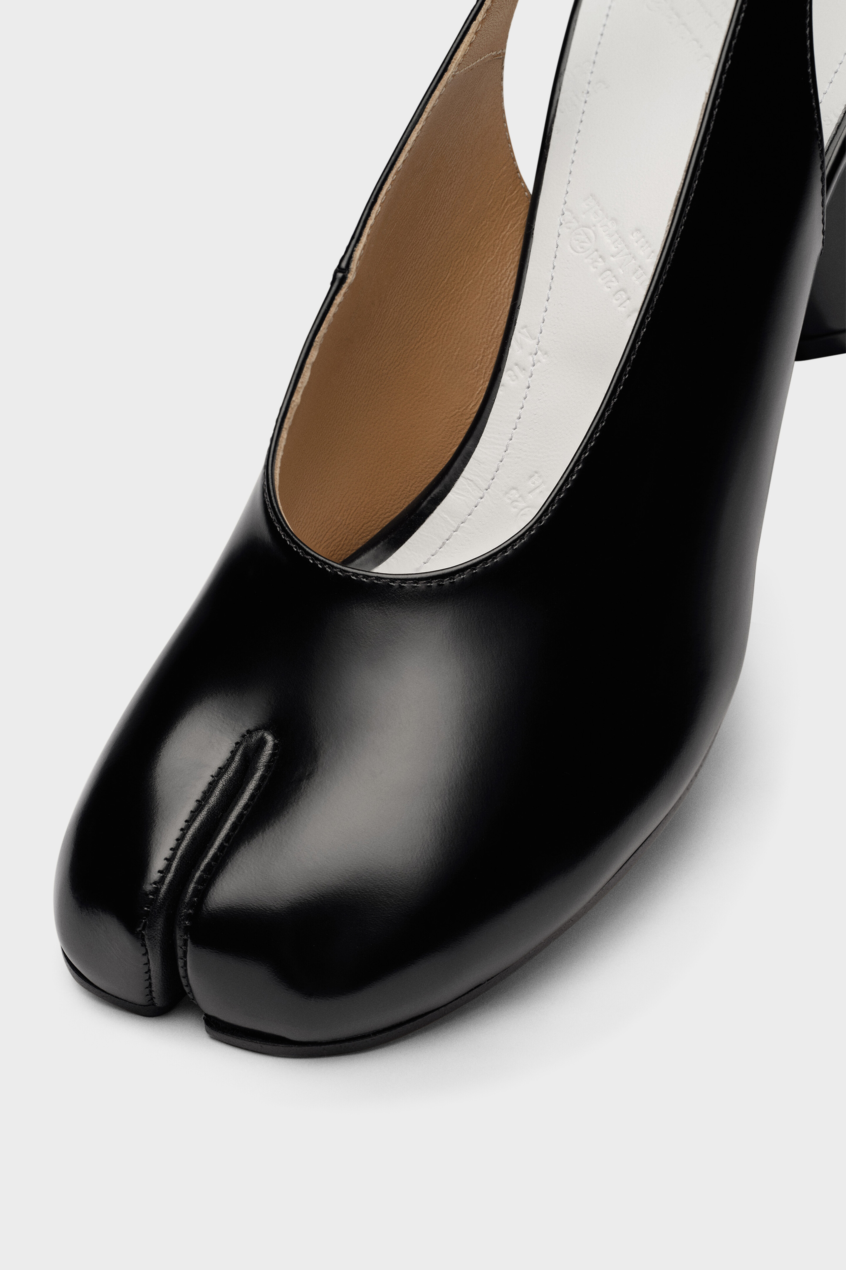 Maison Margiela 「タビ」バックストラップパンプス 38 Maison Margiela 「タビ」バックストラップパンプス 38 Maison