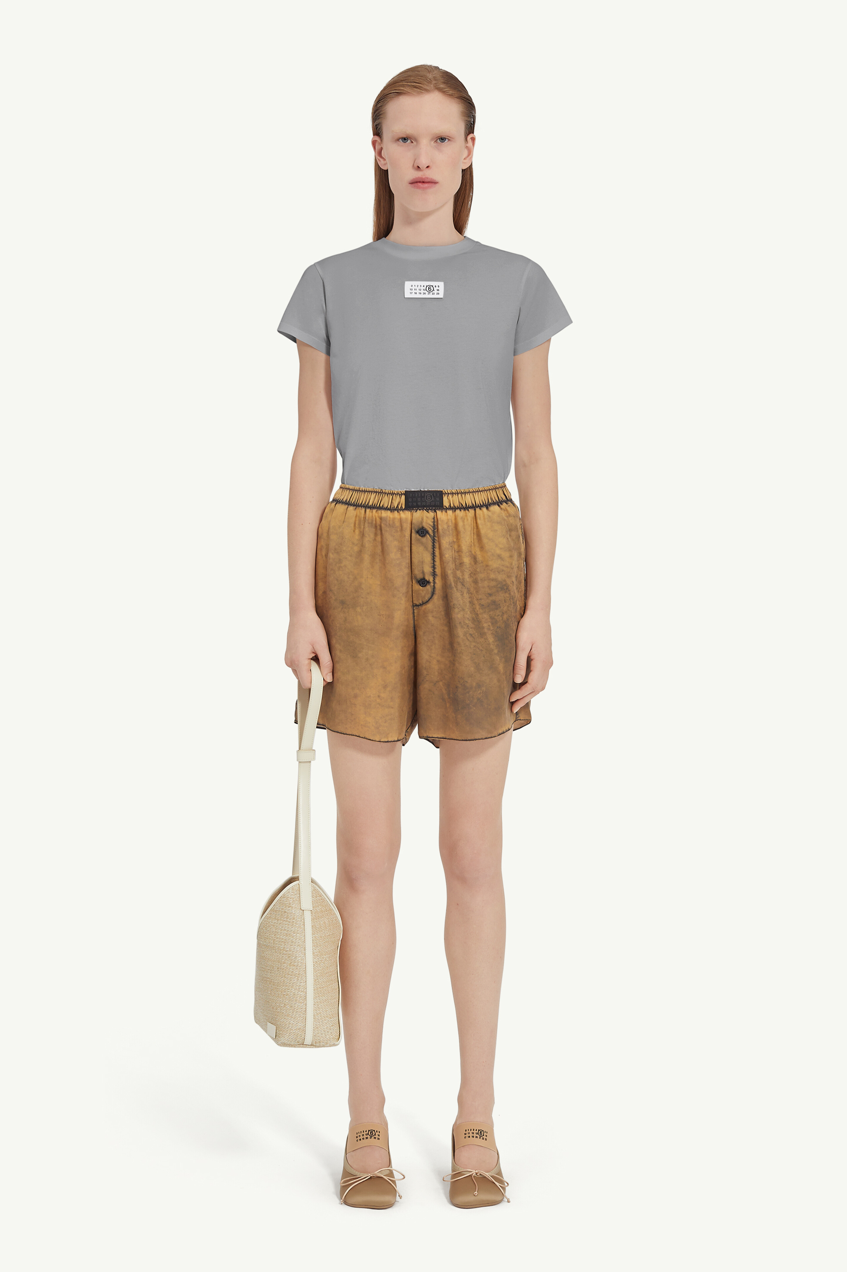 MM6 Maison Margiela ブラウンレースショートパンツ 36 Gray Numeric cotton T-shirt | MM6 Official