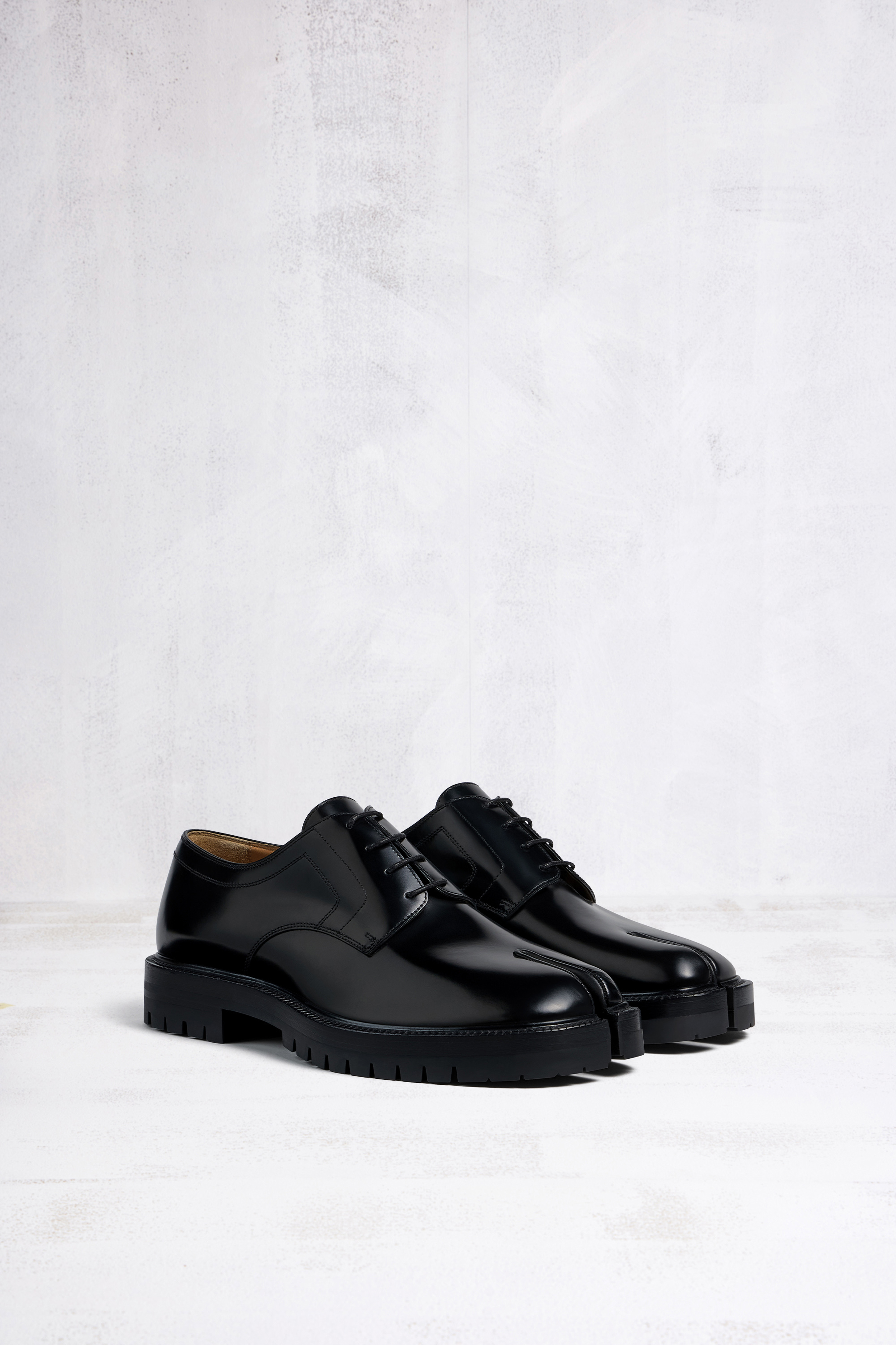 Maison Margiela メゾンマルジェラ タビ レースアップ 短靴 40 タビ」レースアップ ブラック | Maison Margiela公式