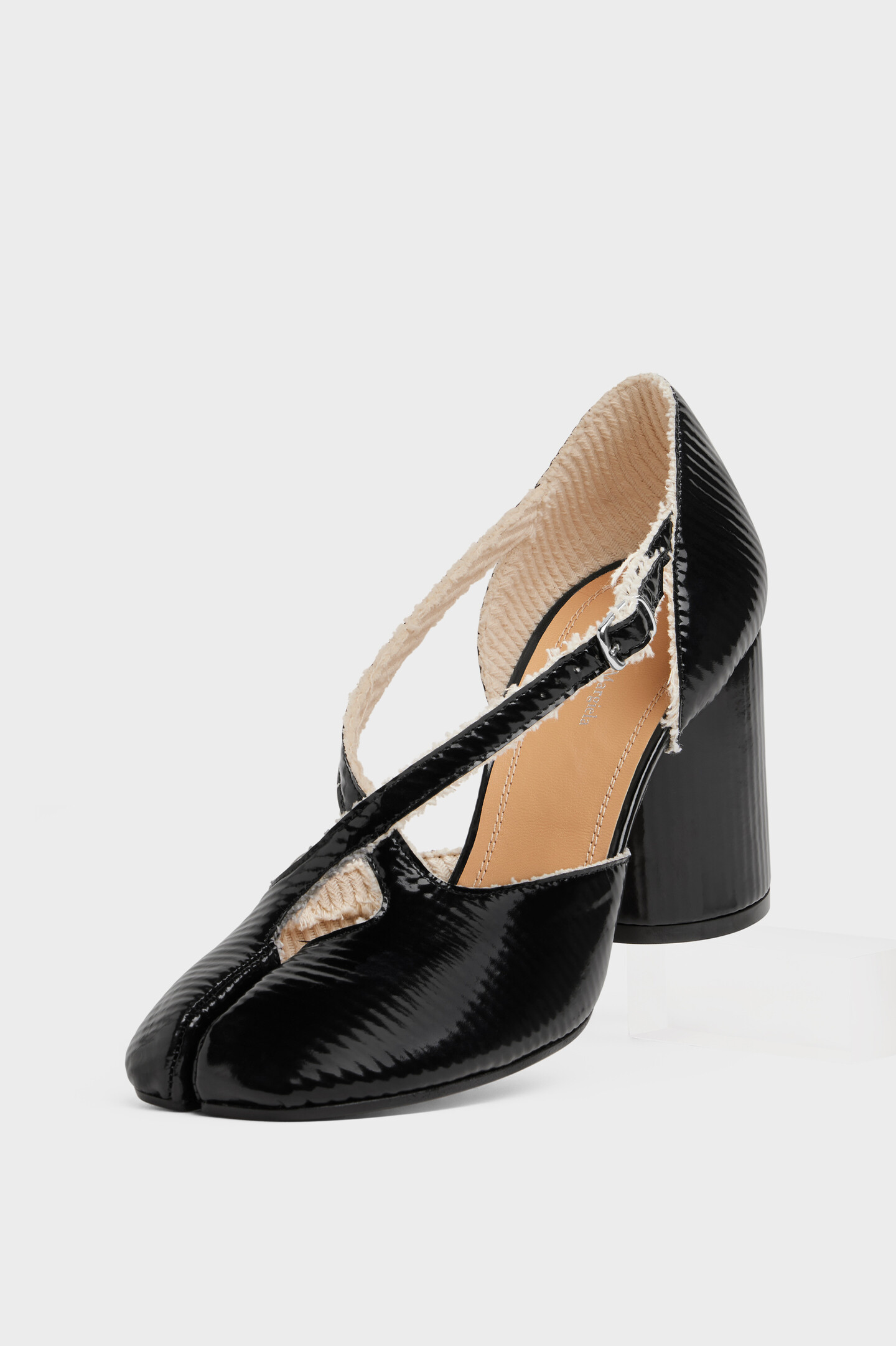 Women's Black Leather Tabi Décolleté | Maison Margiela