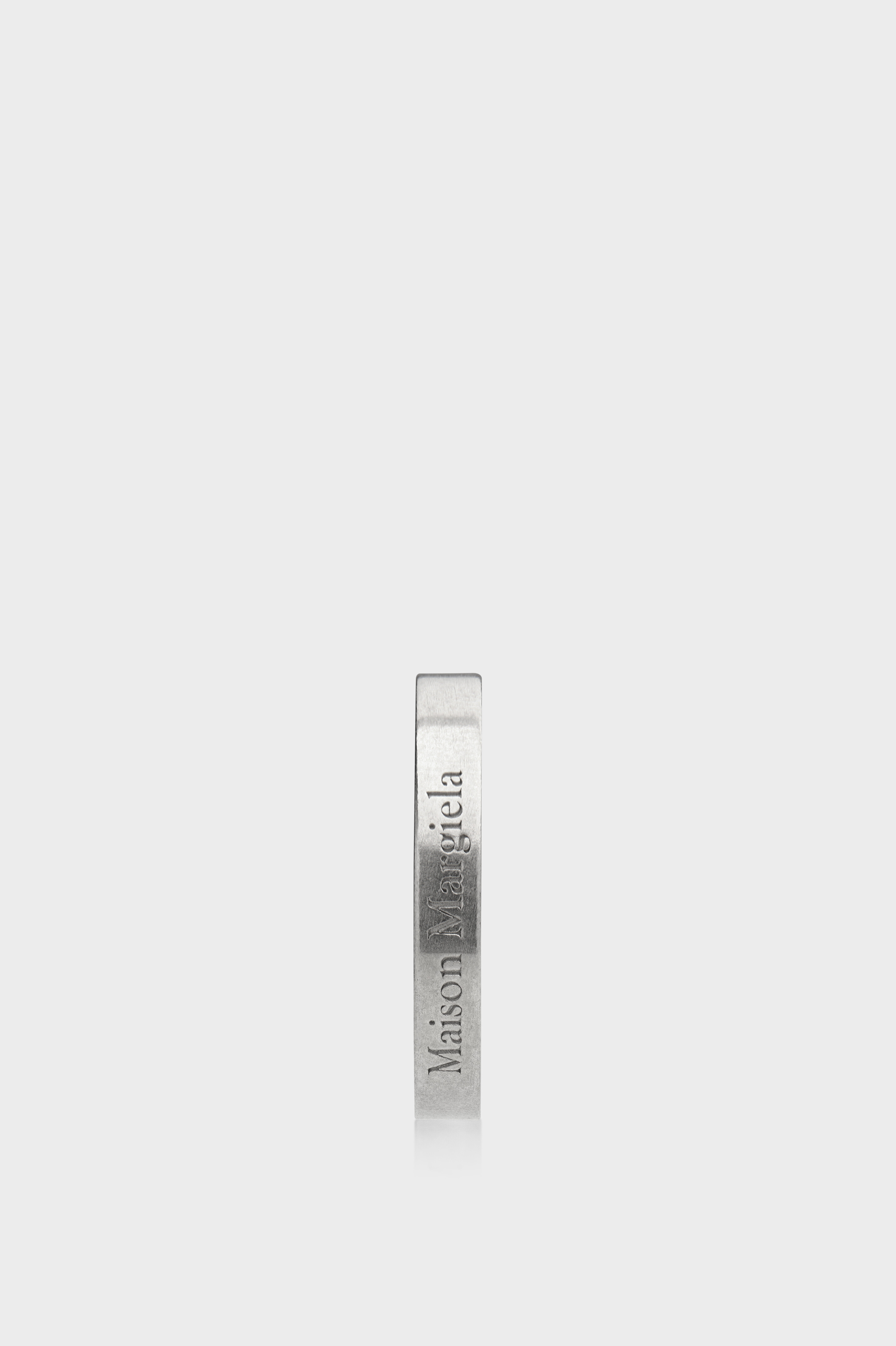 Logo ring