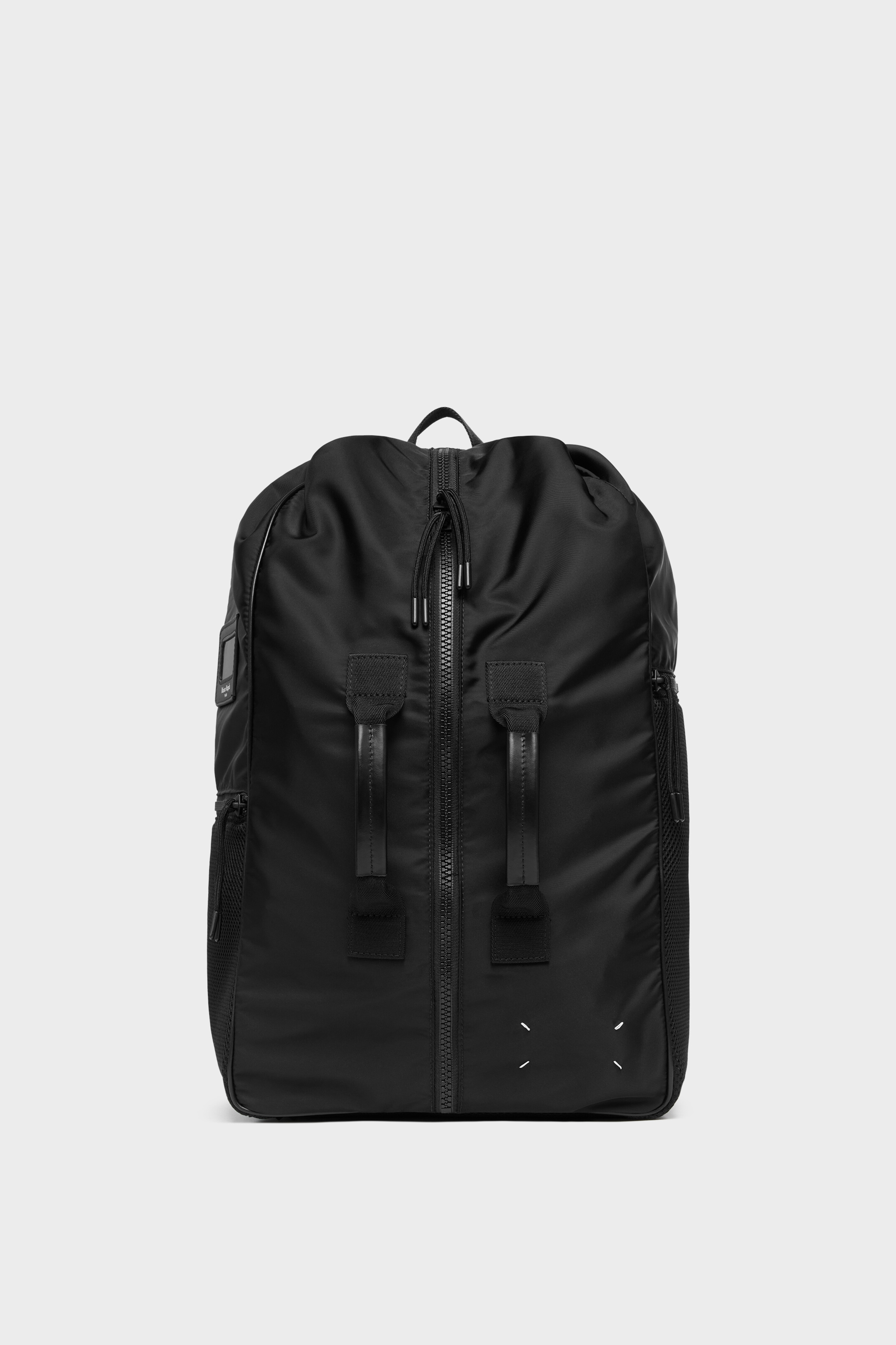 MAISON MARGIELA ハイテク　ウィークエンダー　バックパック Black High Tech Weekender Backpack | Maison Margiela