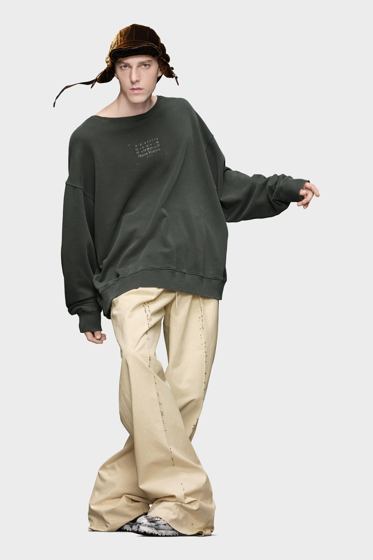 スタンプロゴ スウェットシャツ