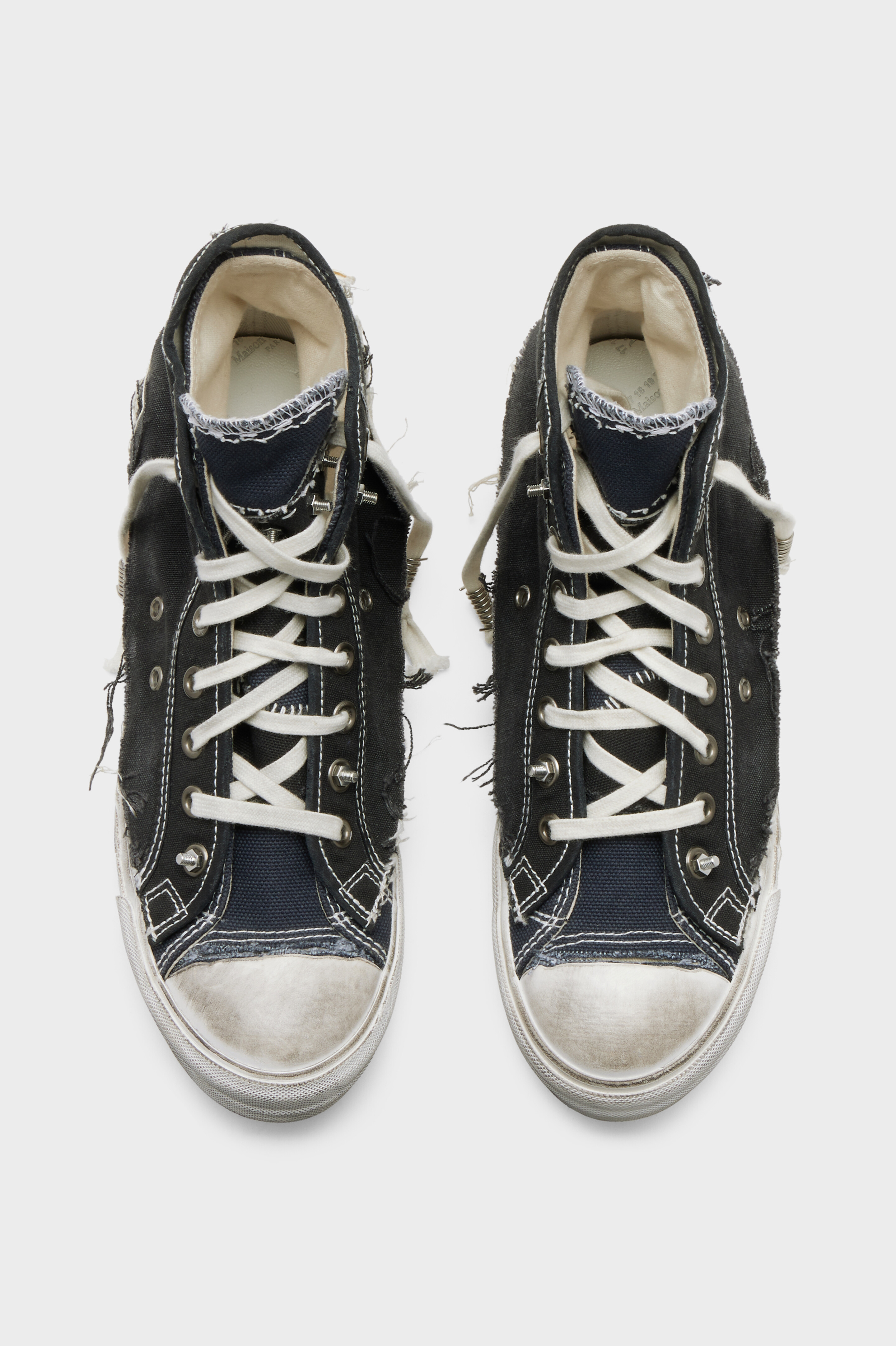 LOVE TO DEATH SNEAKERS