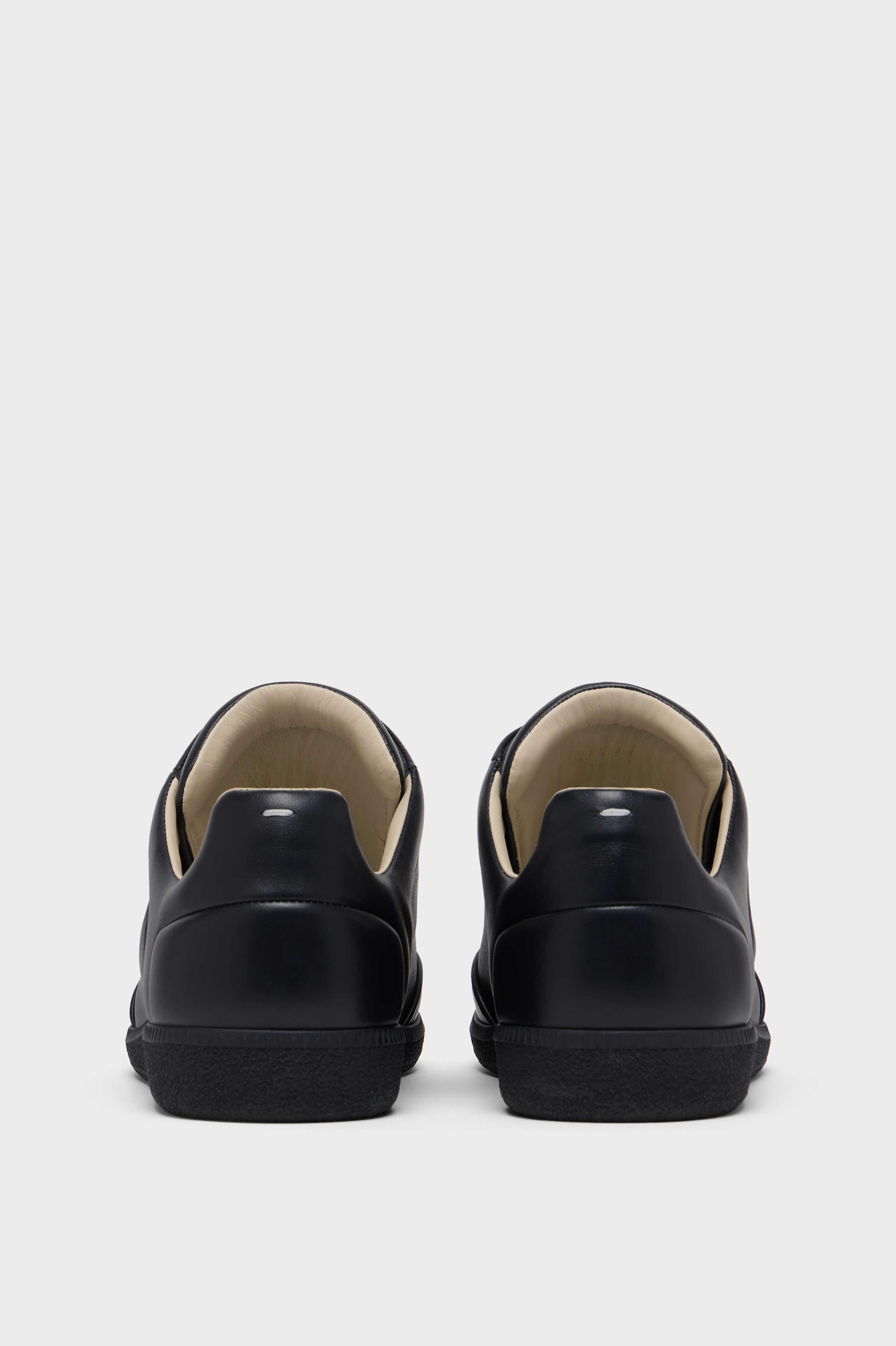 FUTURE LOW-TOP