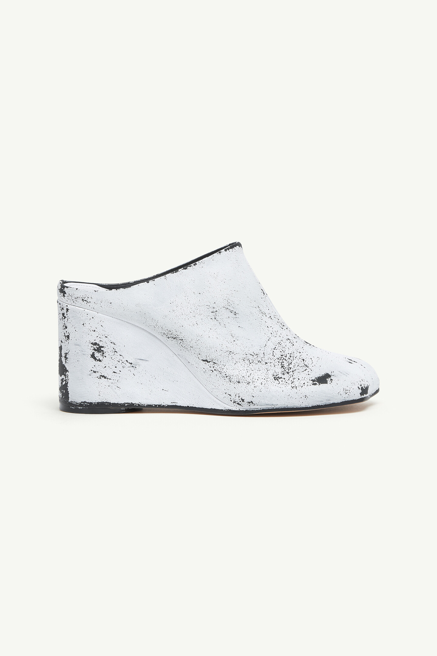 Black Painted Anatomic Slipper | MM6 Official