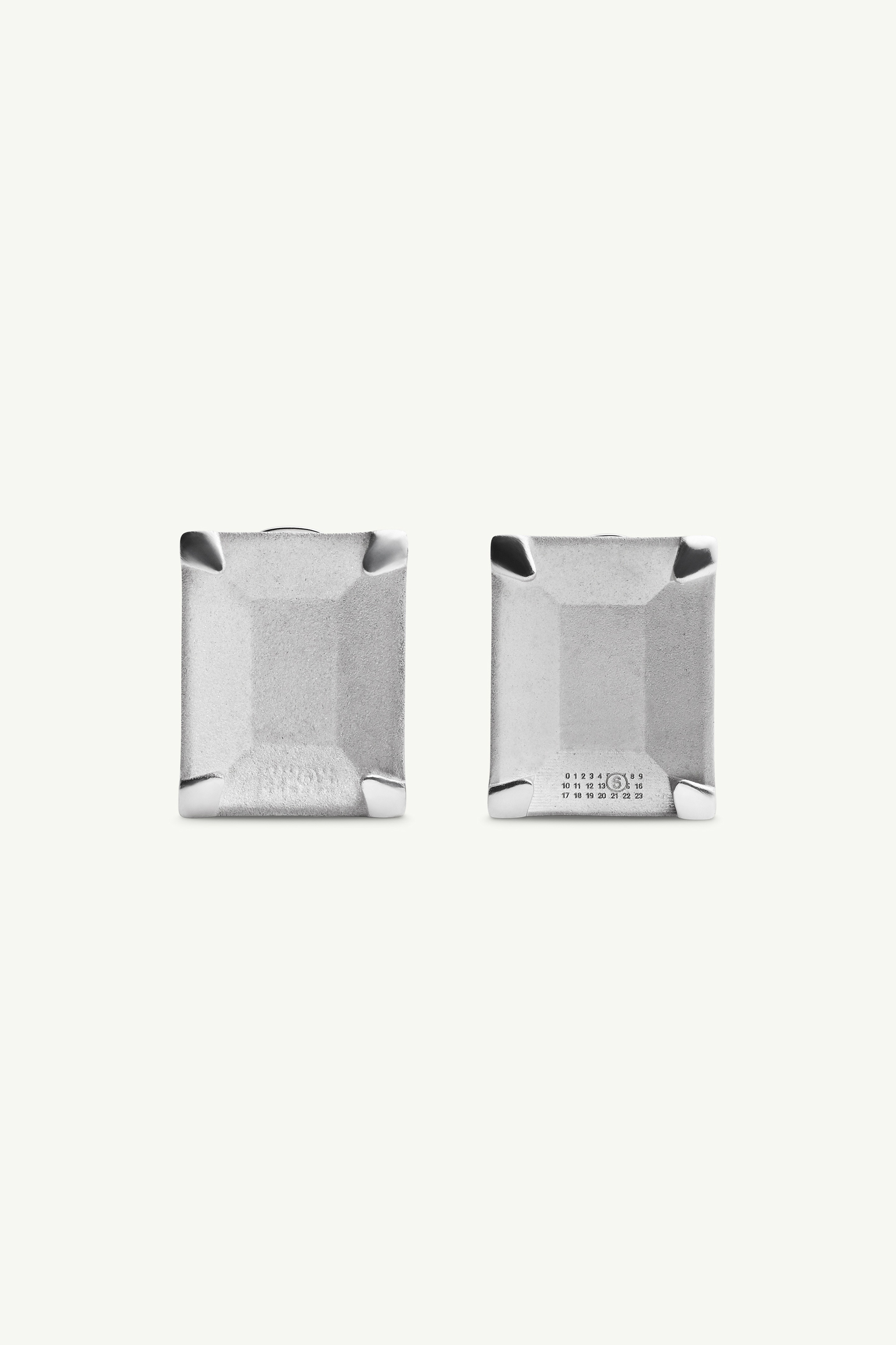 Maison Margiela アンエグジスティング ストーンピアス