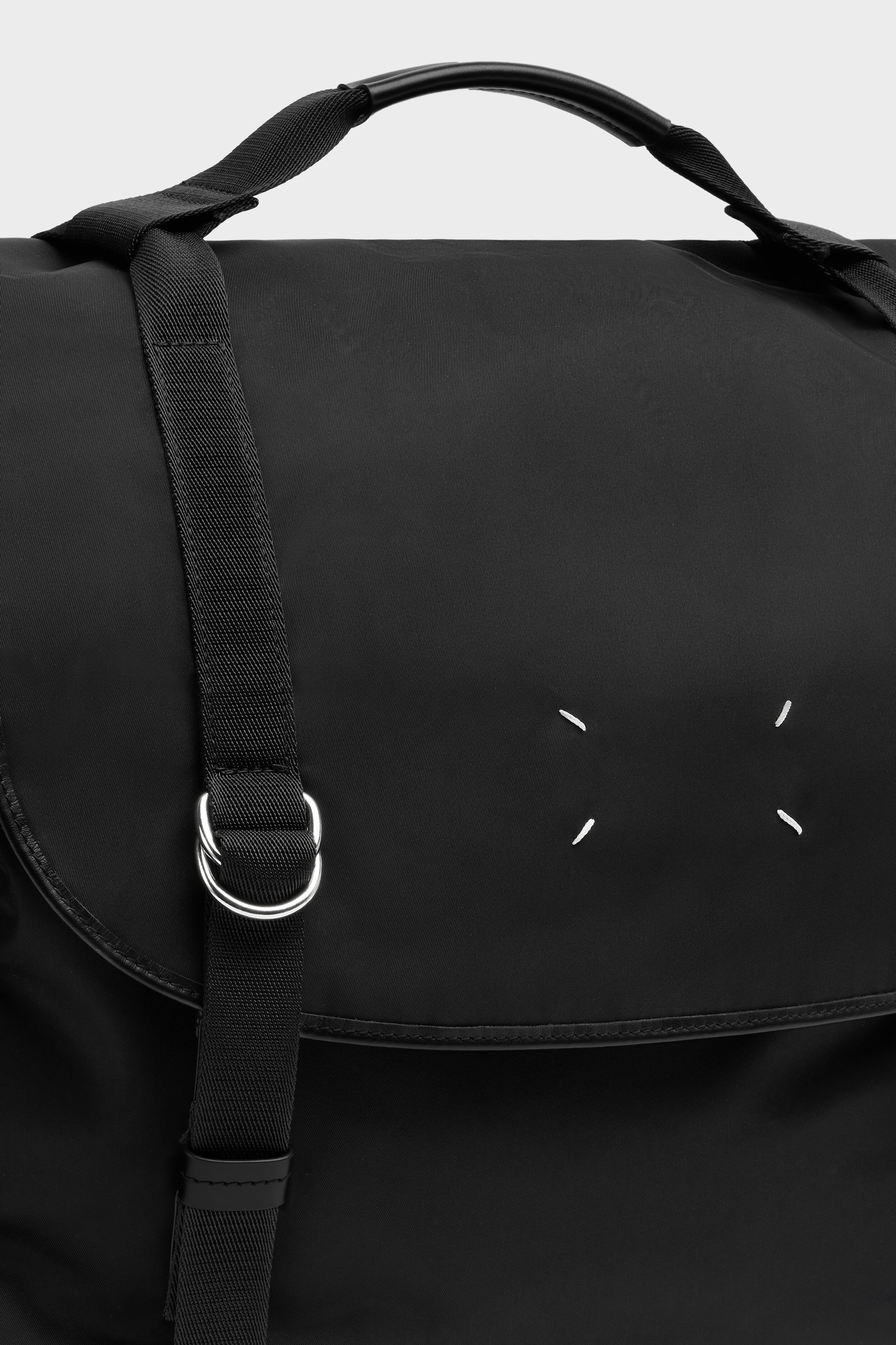 即日発送 Maison Margiela ブラックメッセンジャーバッグ 未使用 即日発送 Maison Margiela ブラックメッセンジャーバッグ 未使用
