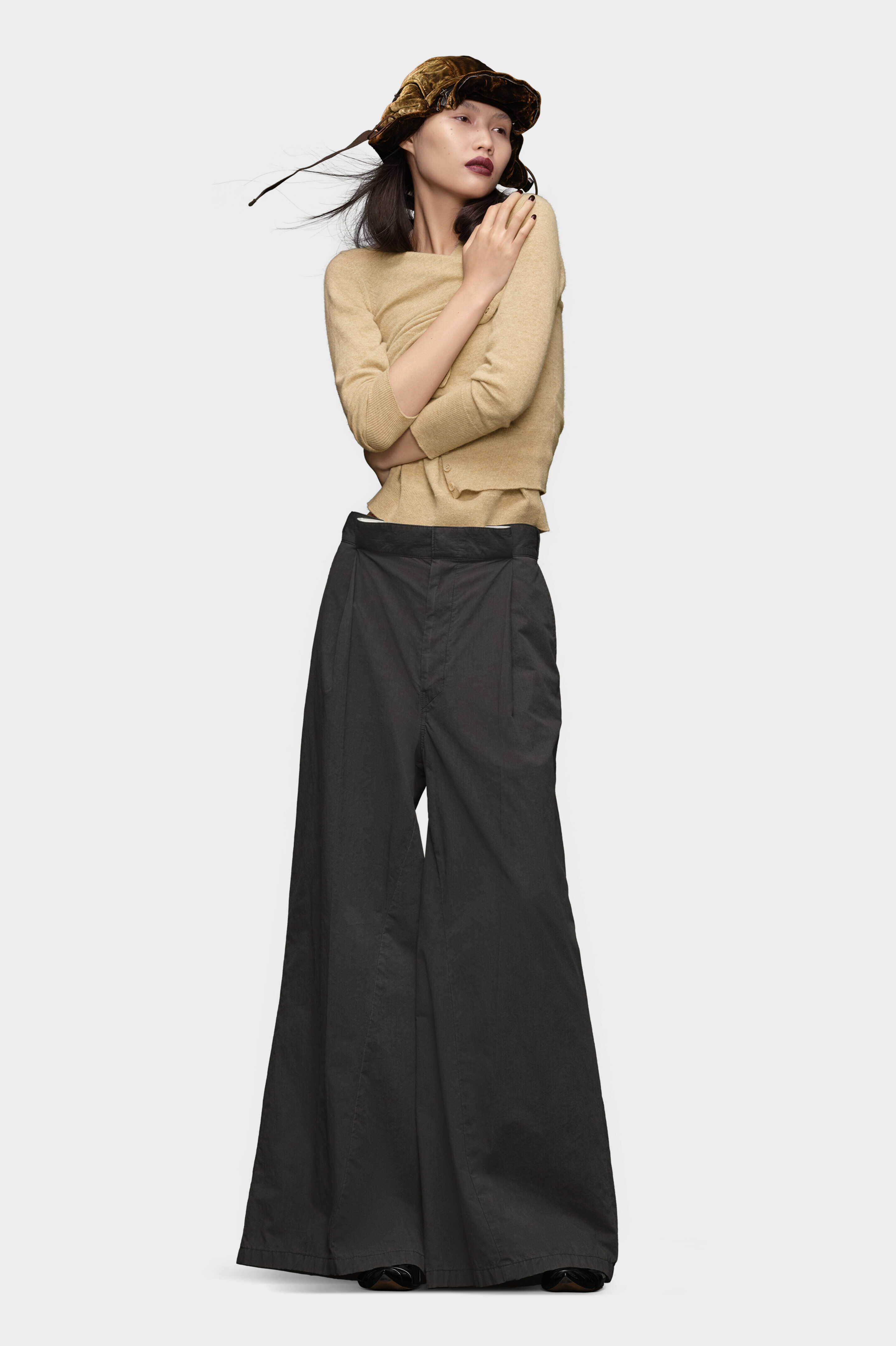 Pleat trousers