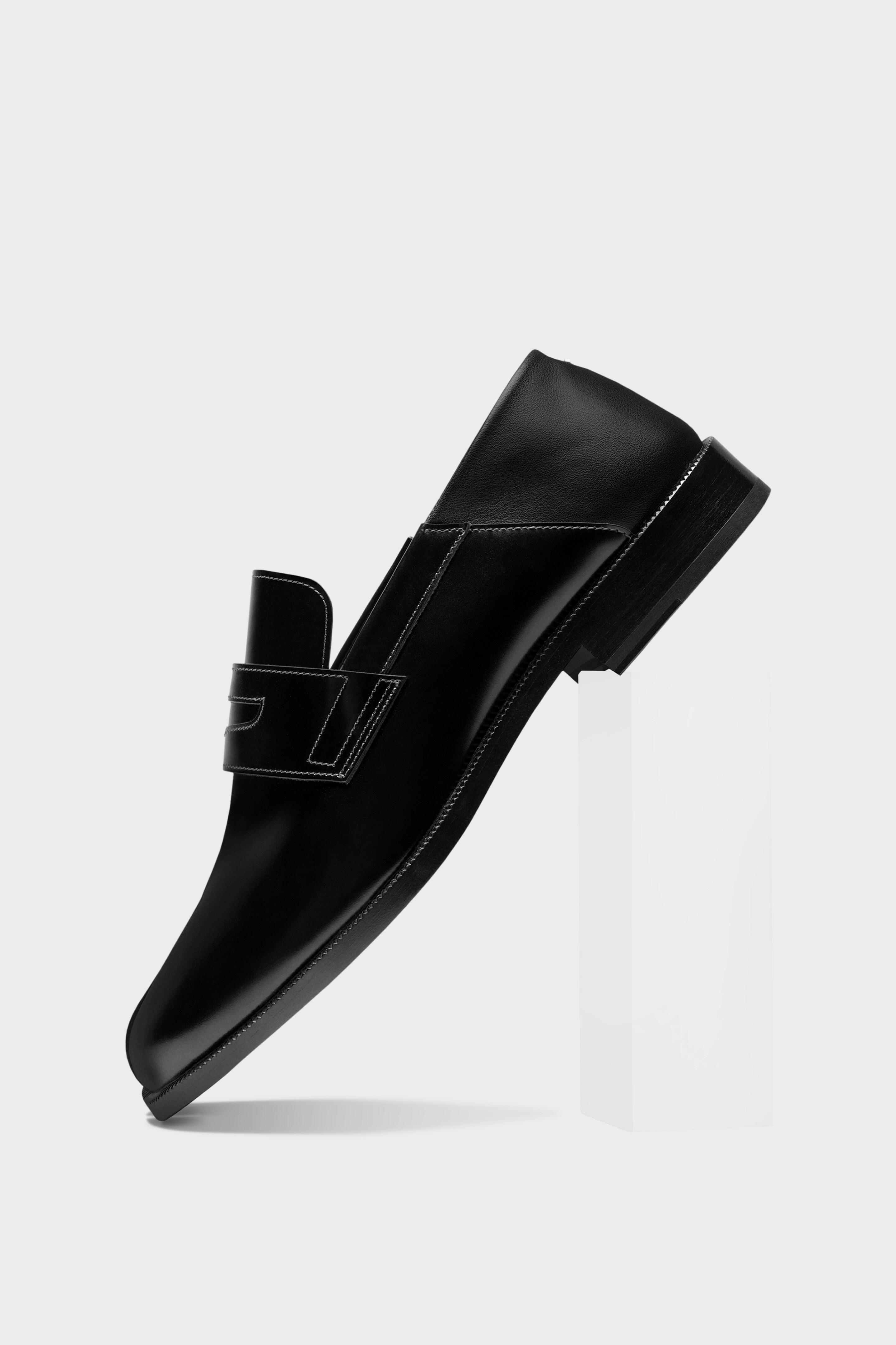 Men's Black Leather Tabi Slip-On | Maison Margiela
