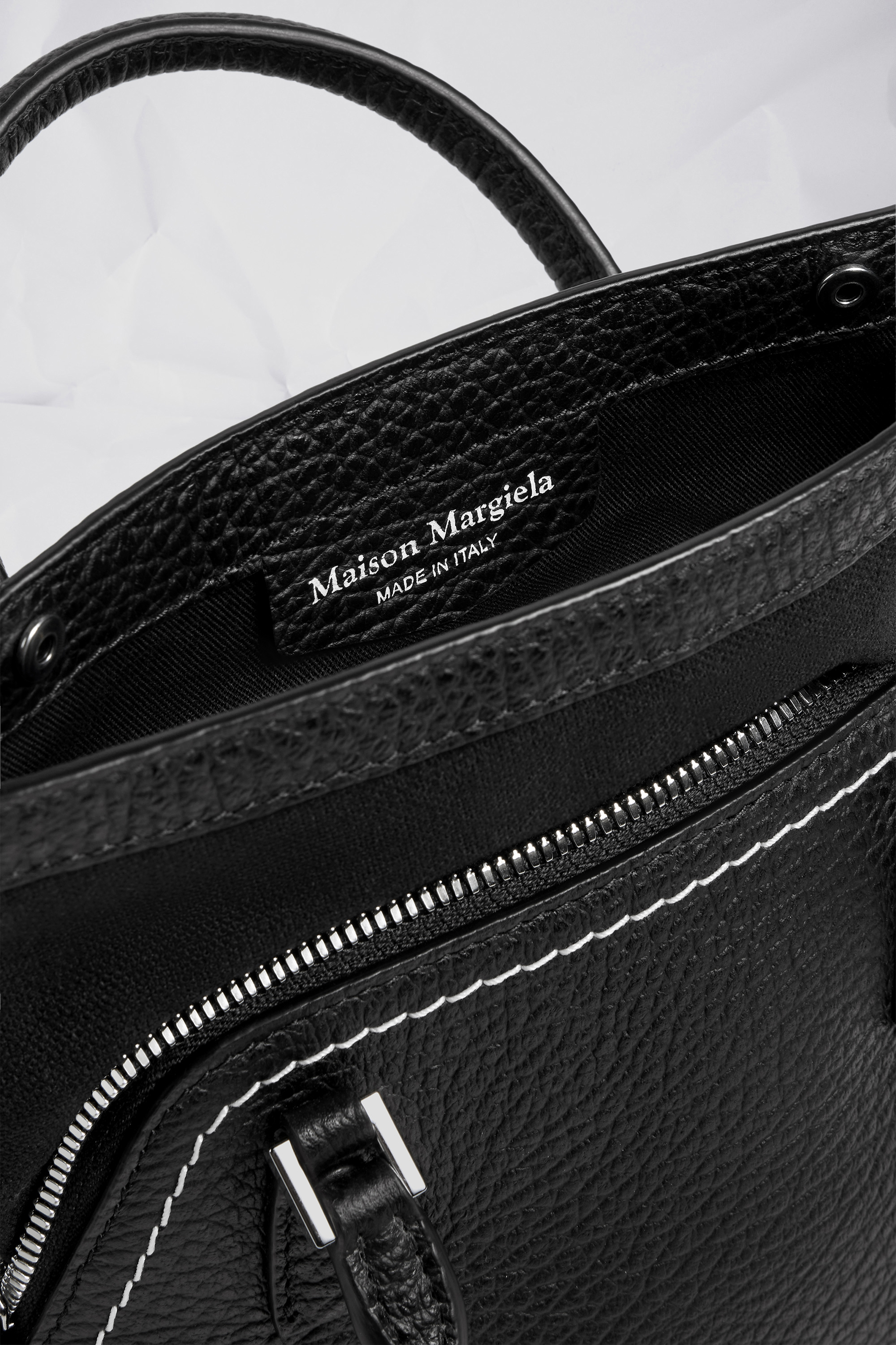 Black 5AC classique micro | Maison Margiela Official