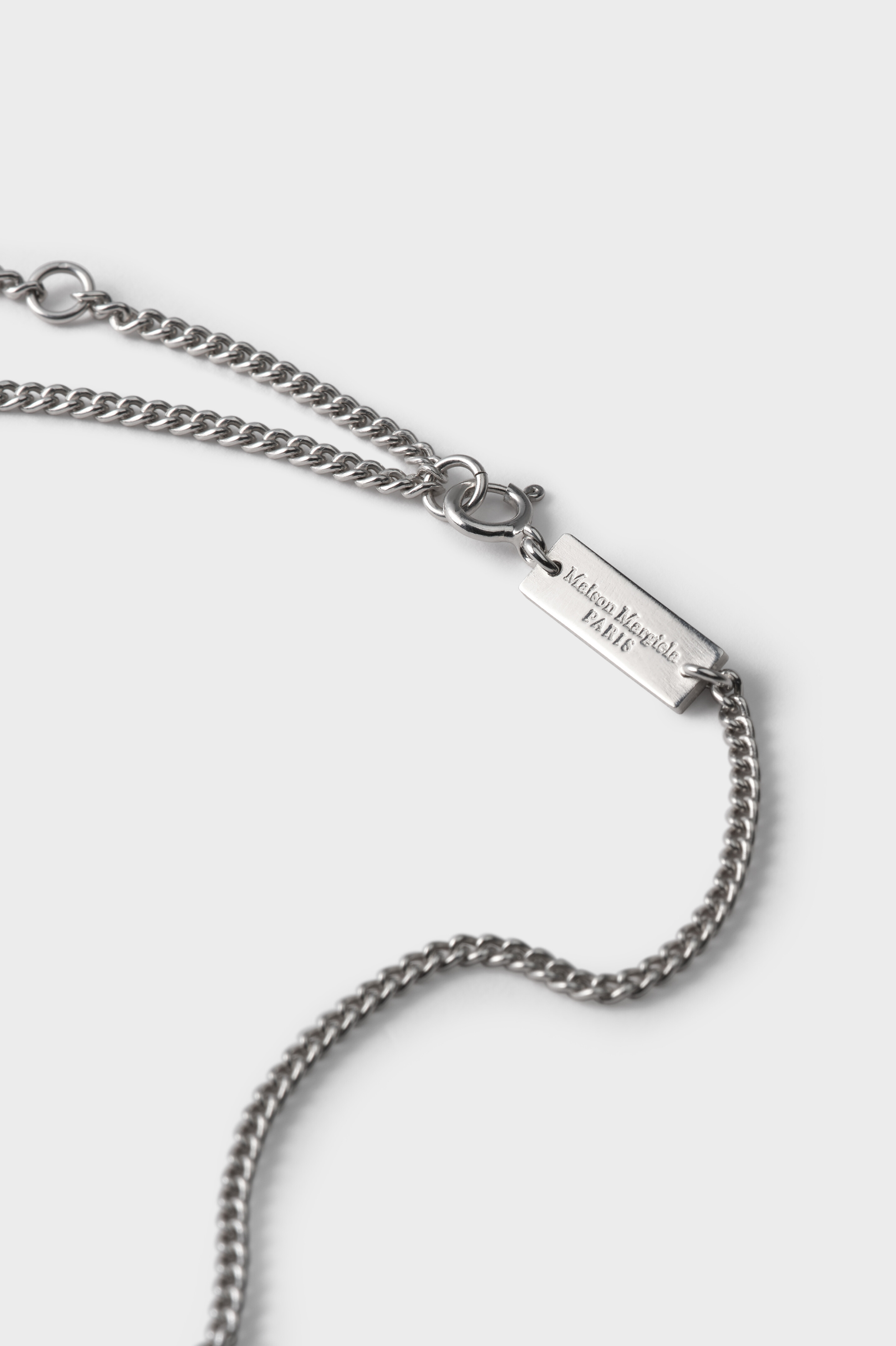 FOUR STITCHES NECKLACE