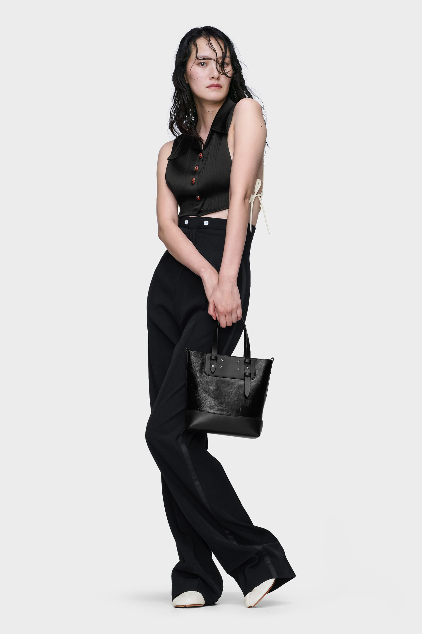 バージンウールトラウザーズ