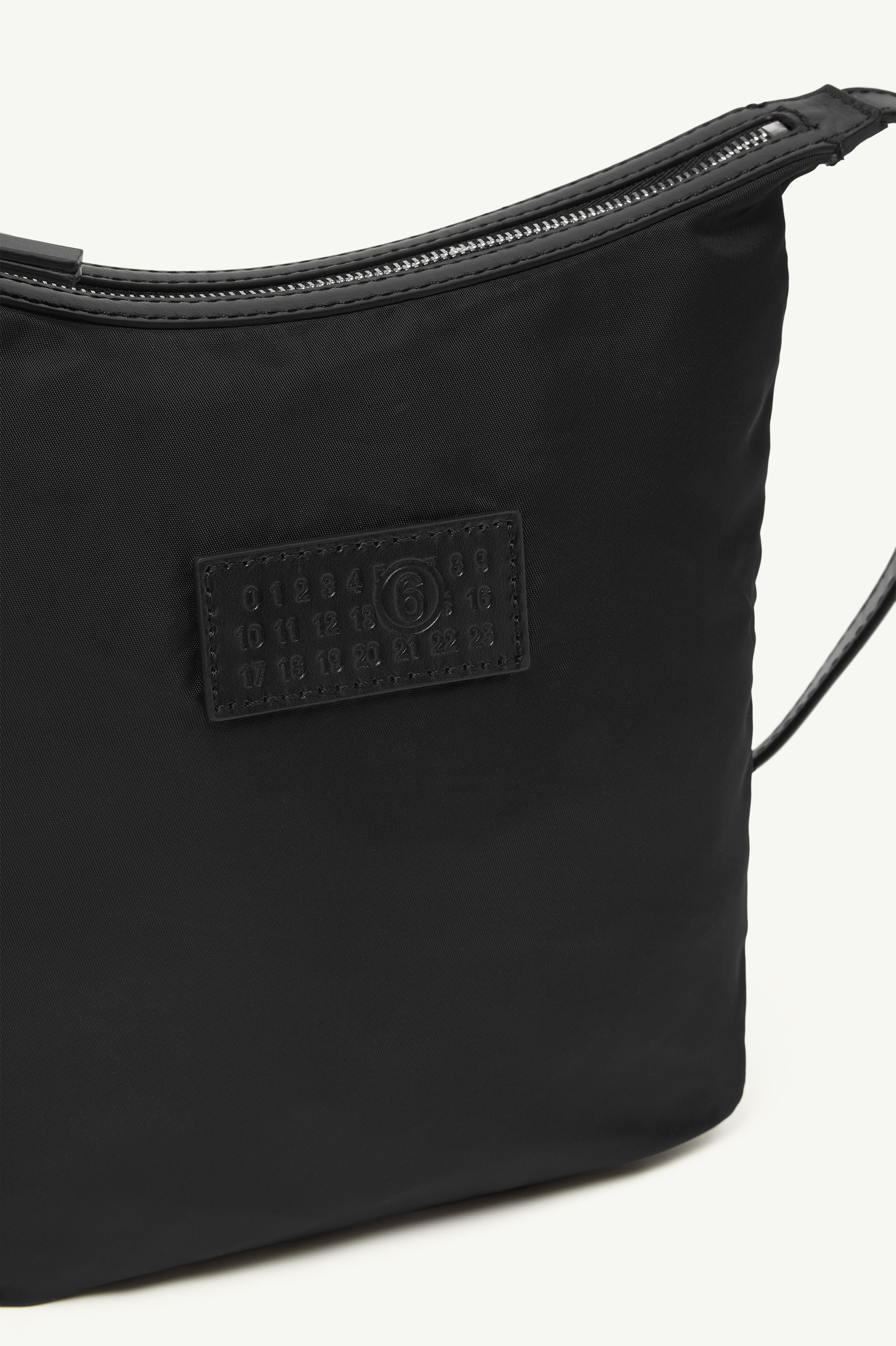 POUCH N/S