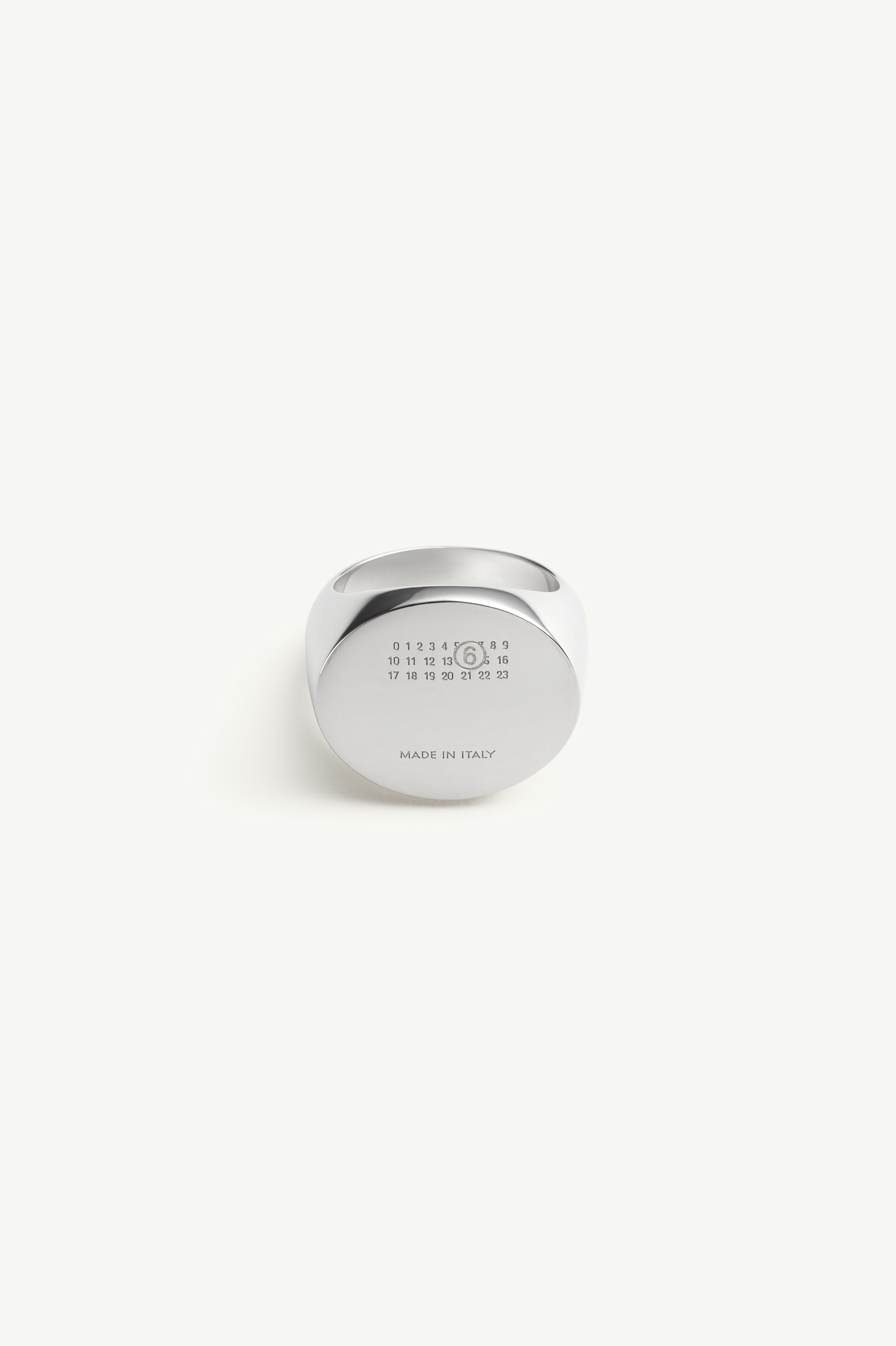 Maison Margiela 「ニューメリック」  オーバルリング