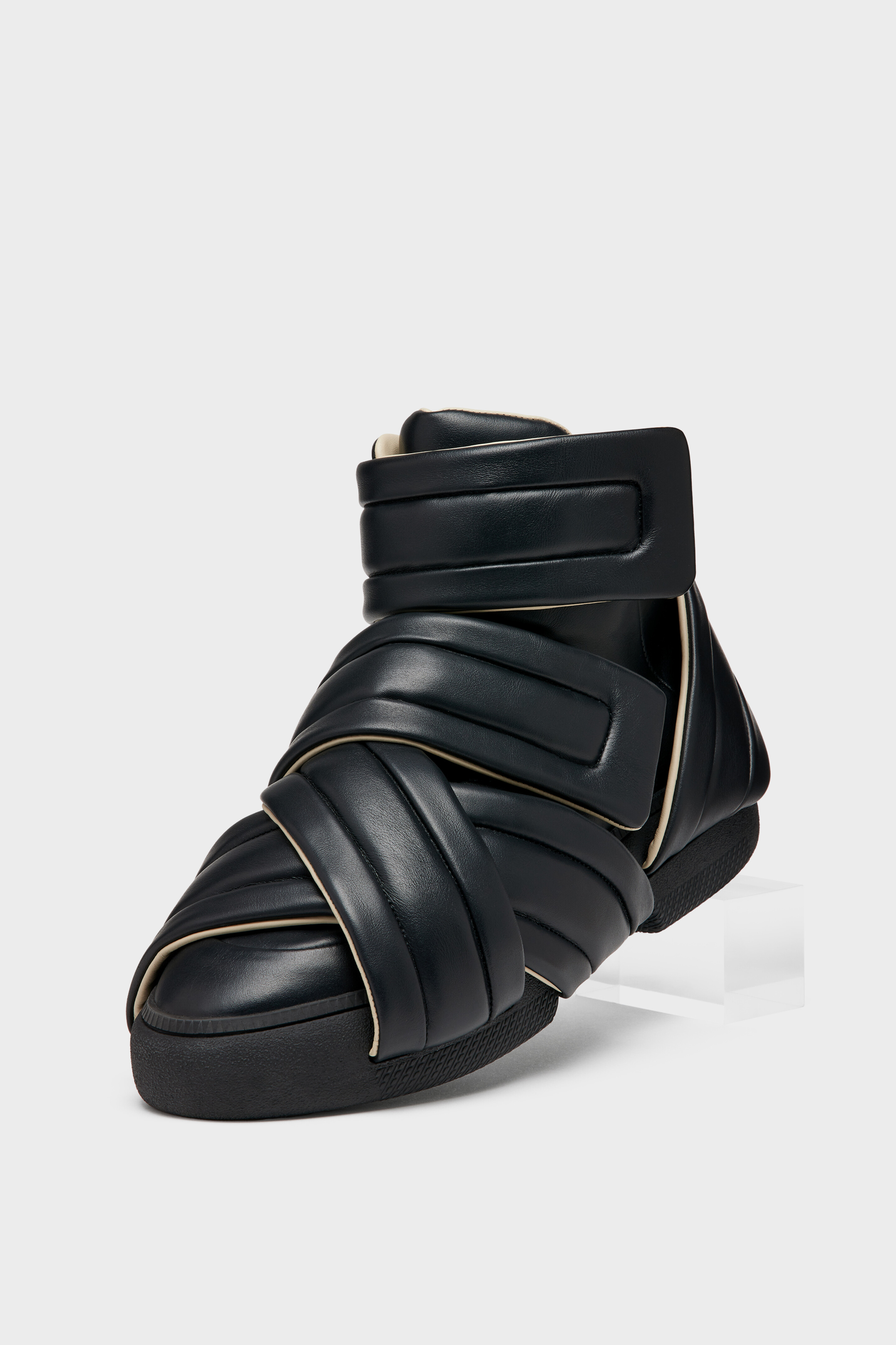 Future Show Sneakers