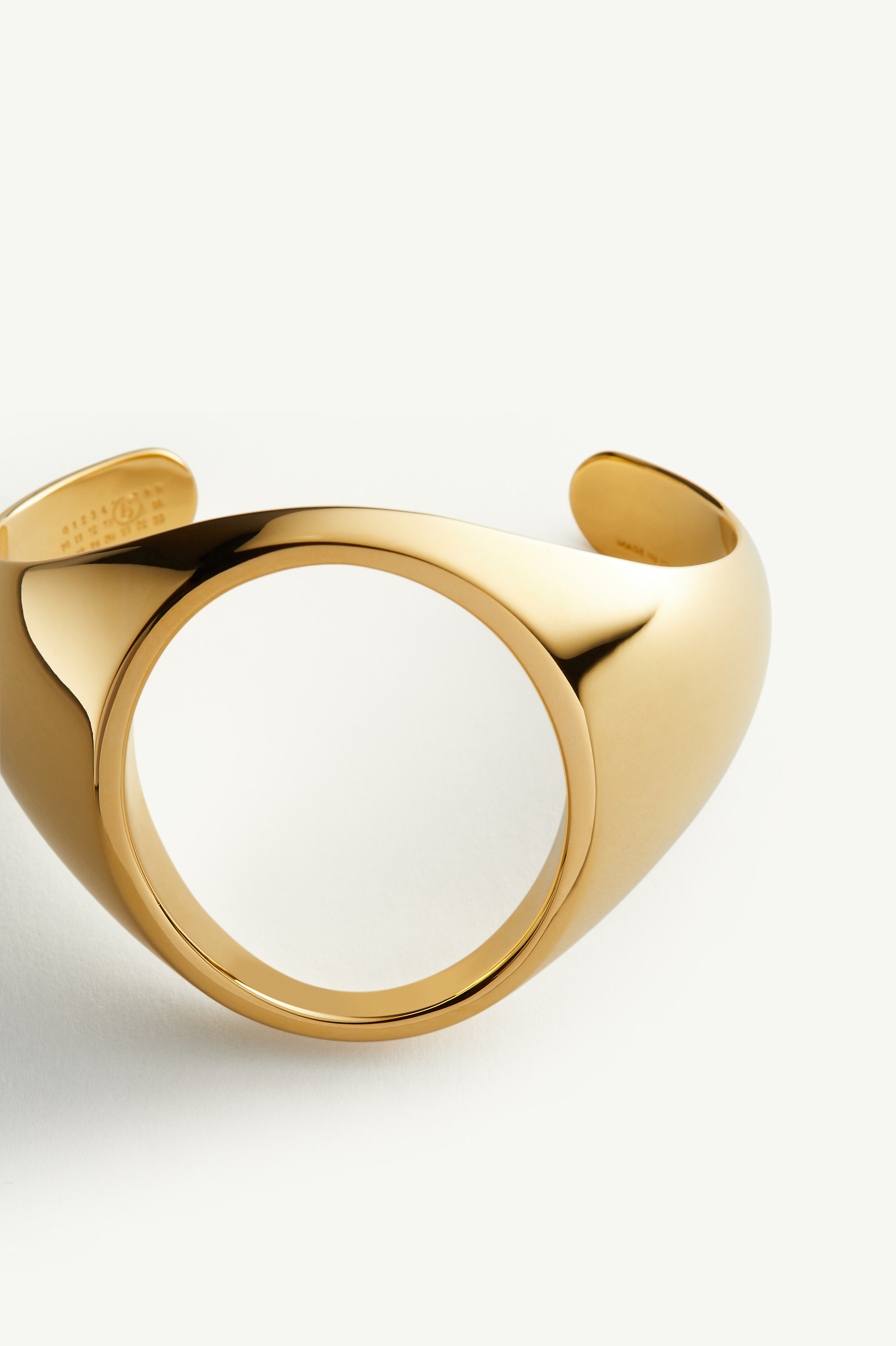 Chevalière bracelet