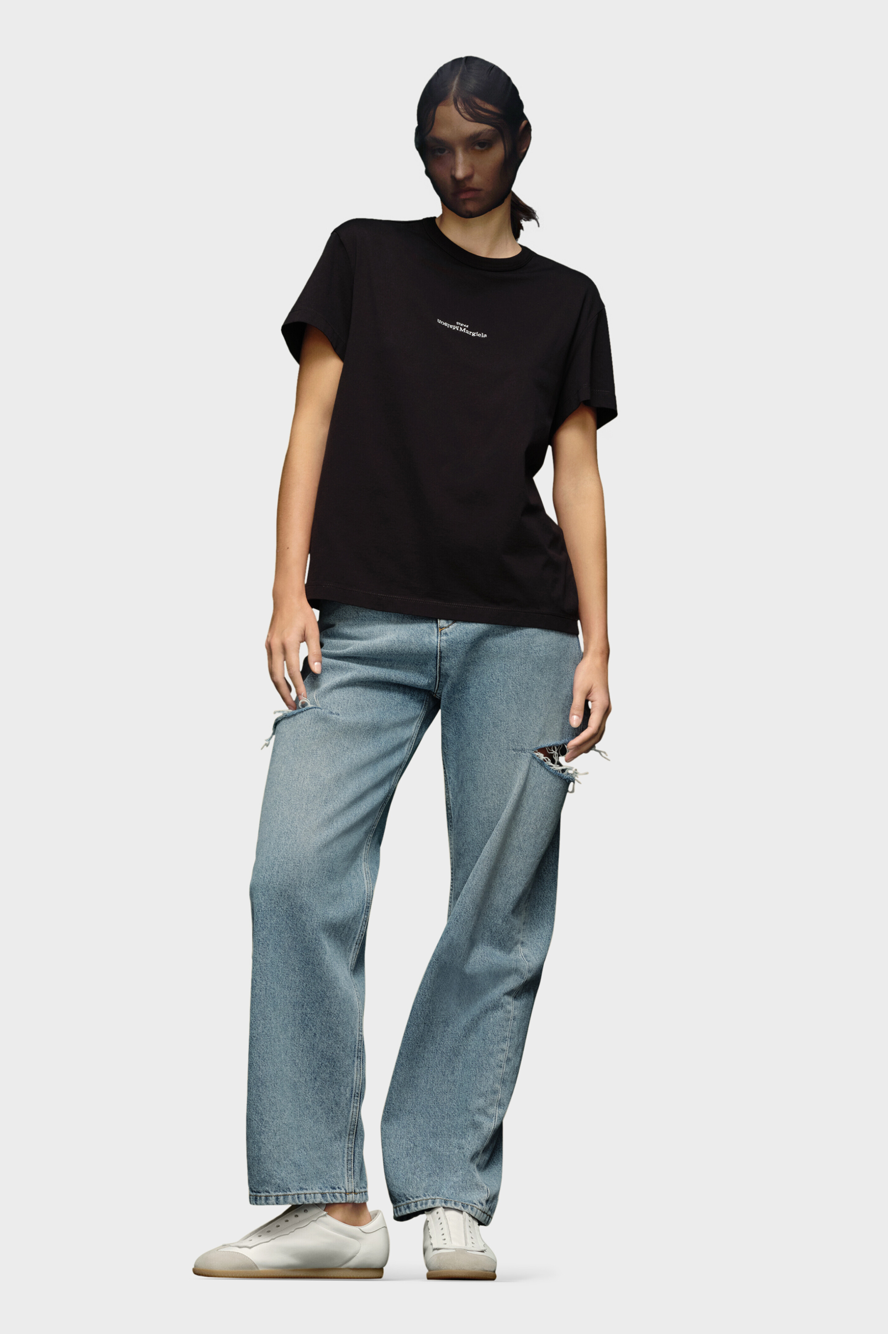 極美品 メゾンマルジェラ 反転 ディストーテッドロゴ Tシャツ ネイビー 54 楽天市場】Maison Margiela（メゾン マルジェラ）【Distorted