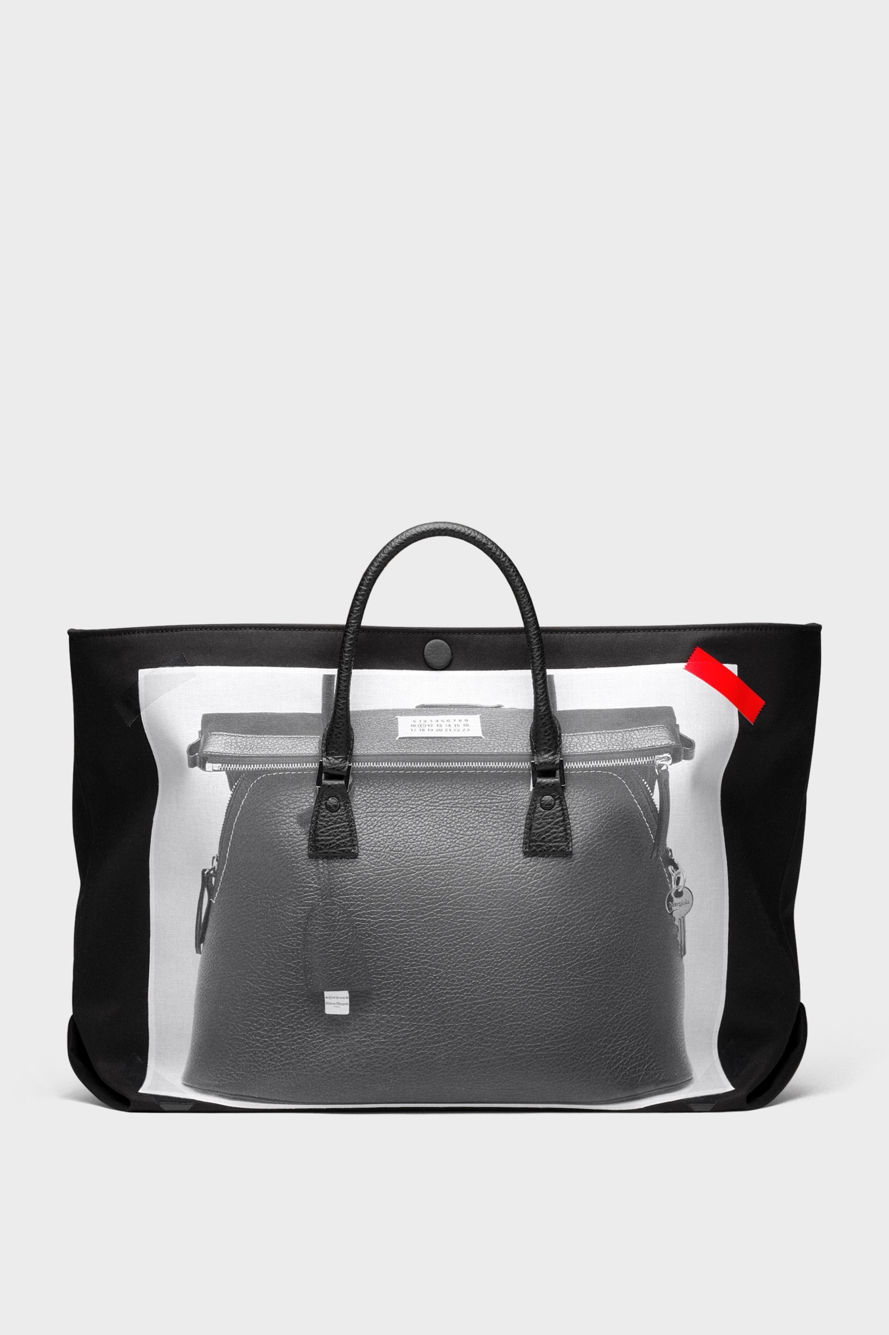 Maison Margiela 2022 トロンプルイユ5AC トートバッグ 22384290_52450794_1000.jpg