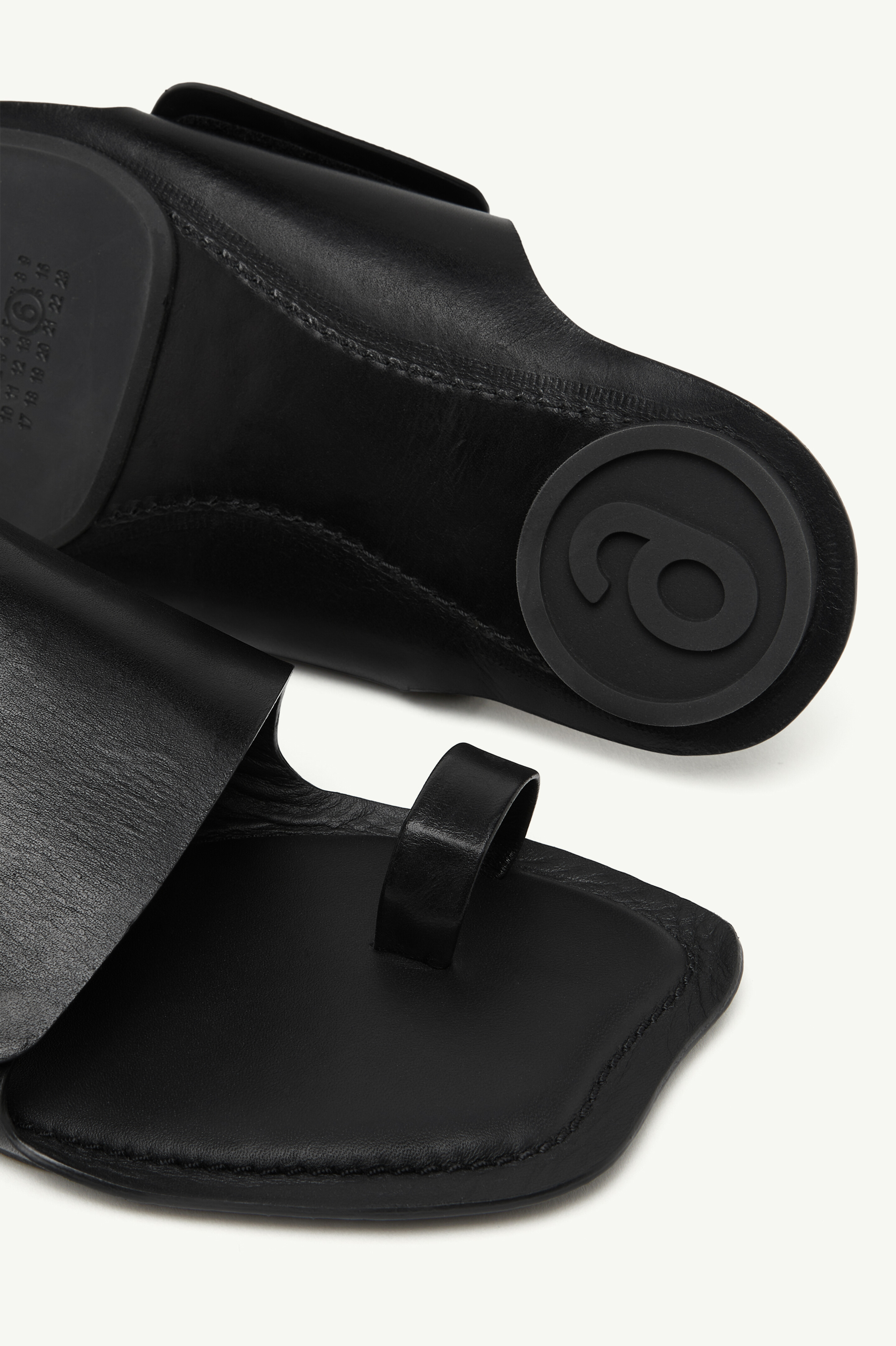 Black Anatomic leather slide sandals | MM6 Official