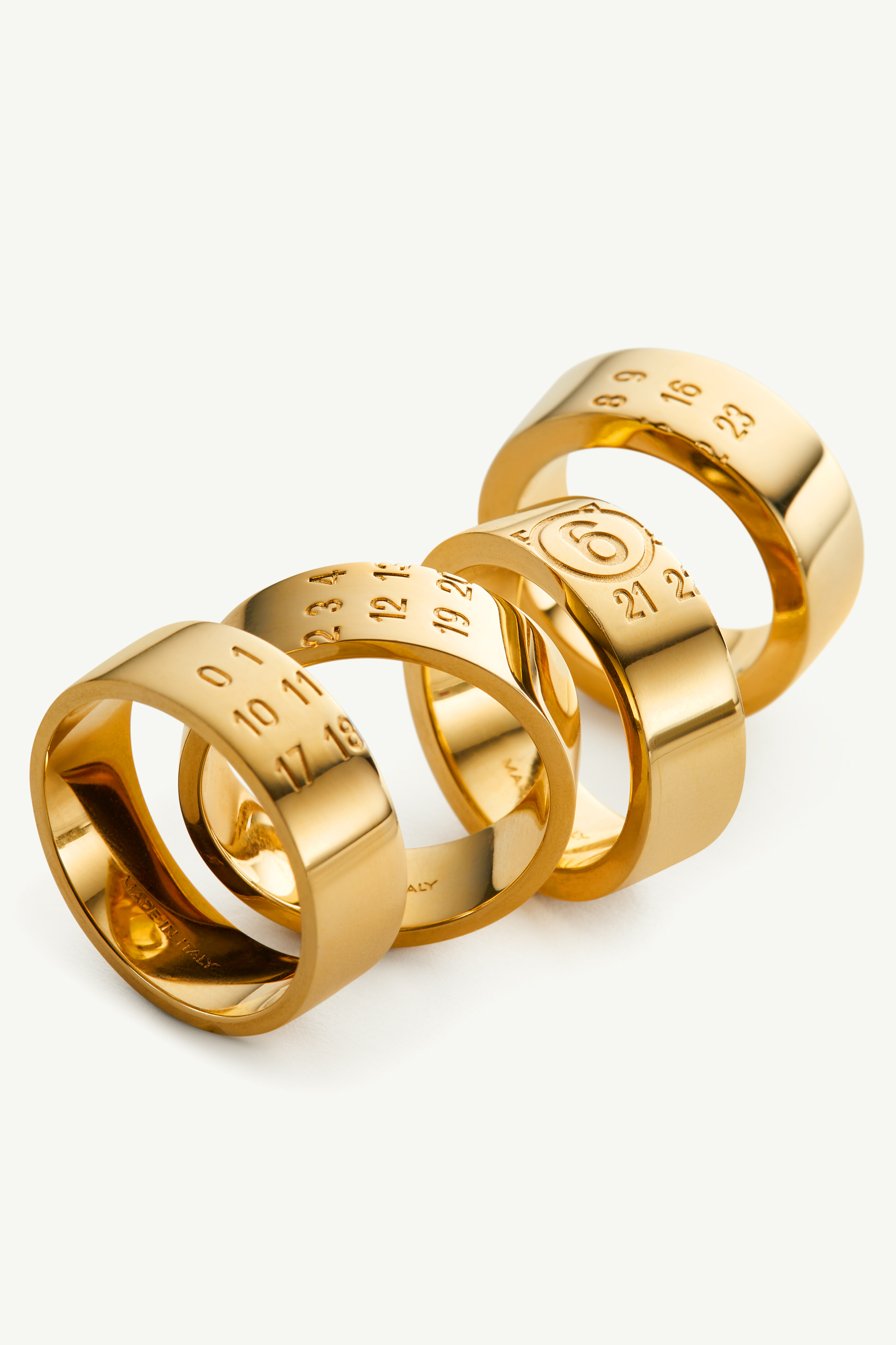 Stacked numeric ring 3