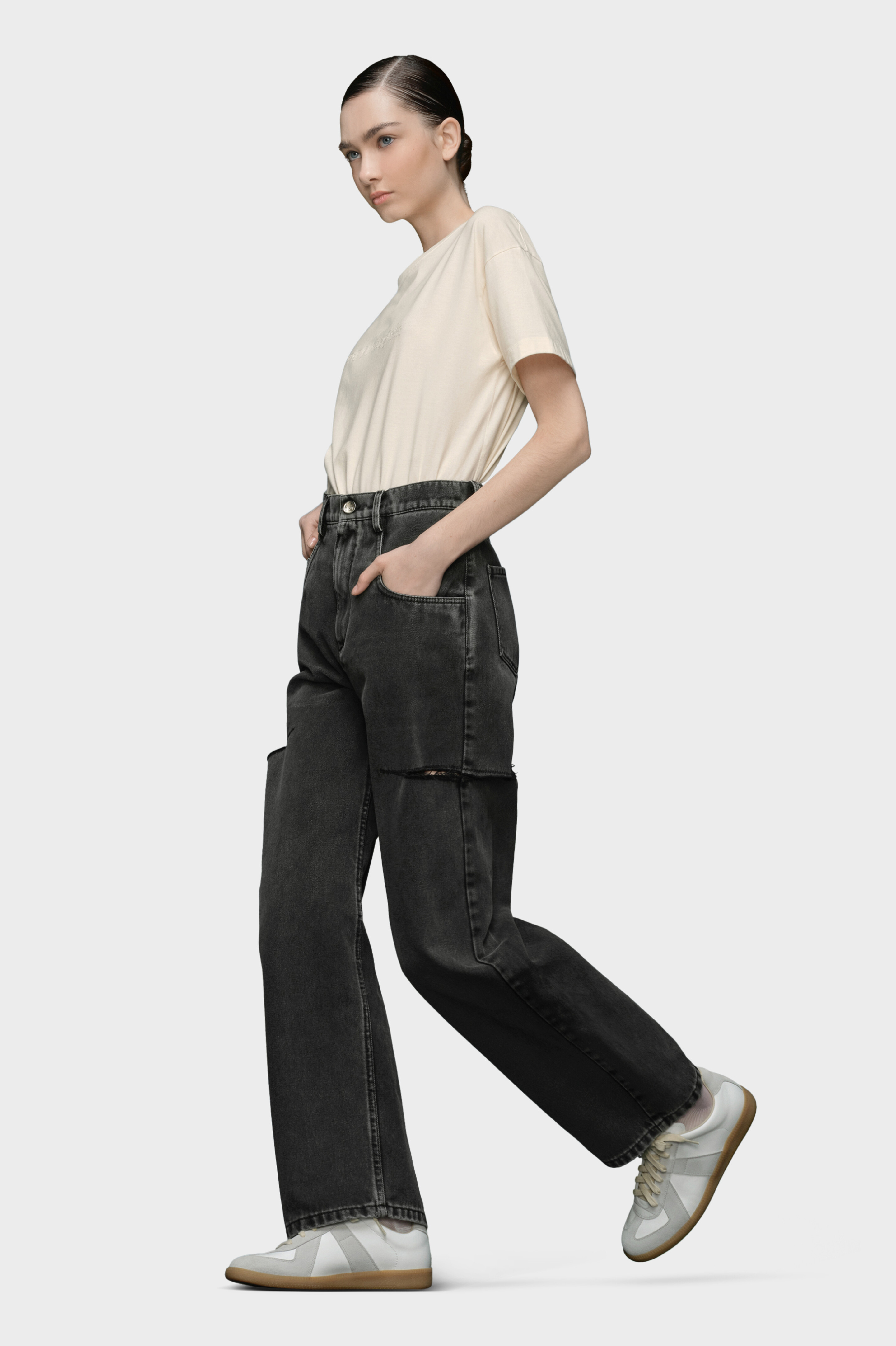 Black High-wasited Cut-Out Jeans | Maison Margiela