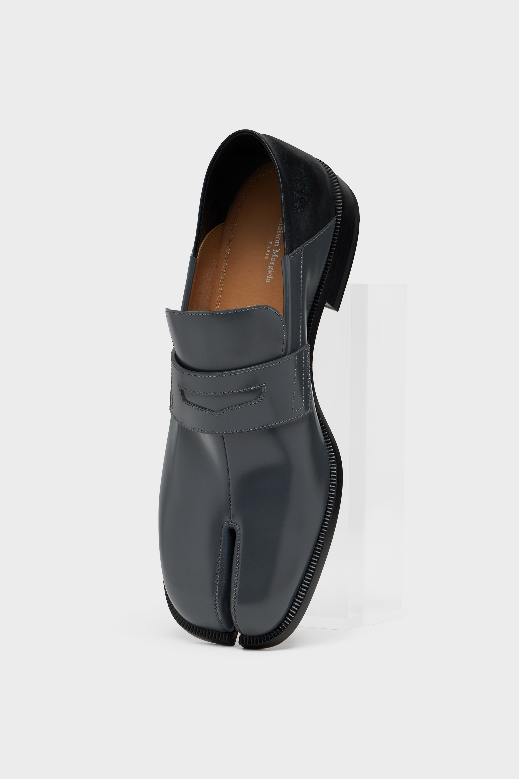 Tabi loafers Grey | Maison Margiela Official