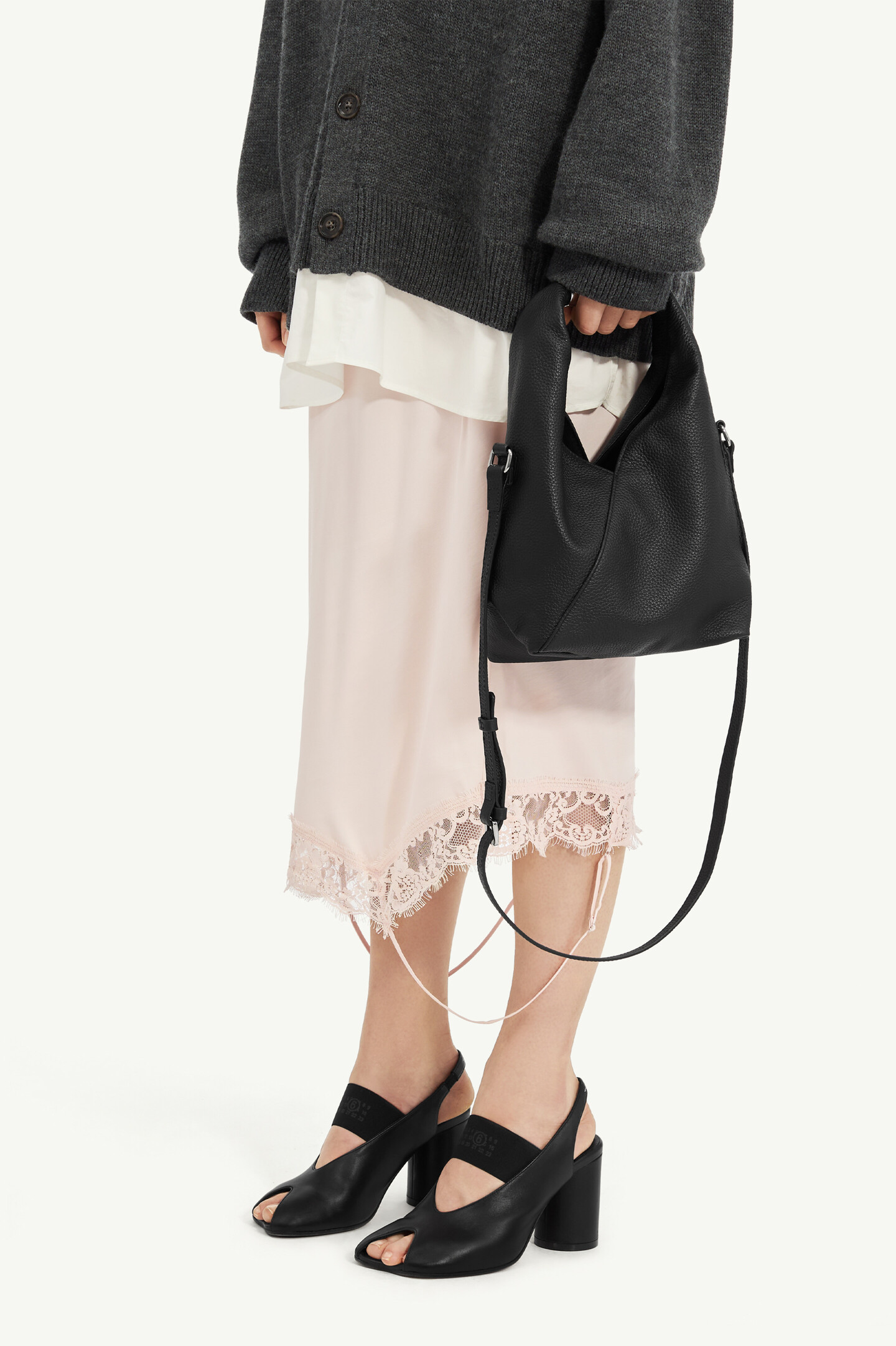 Black Japanese crossbody bag | MM6 Official
